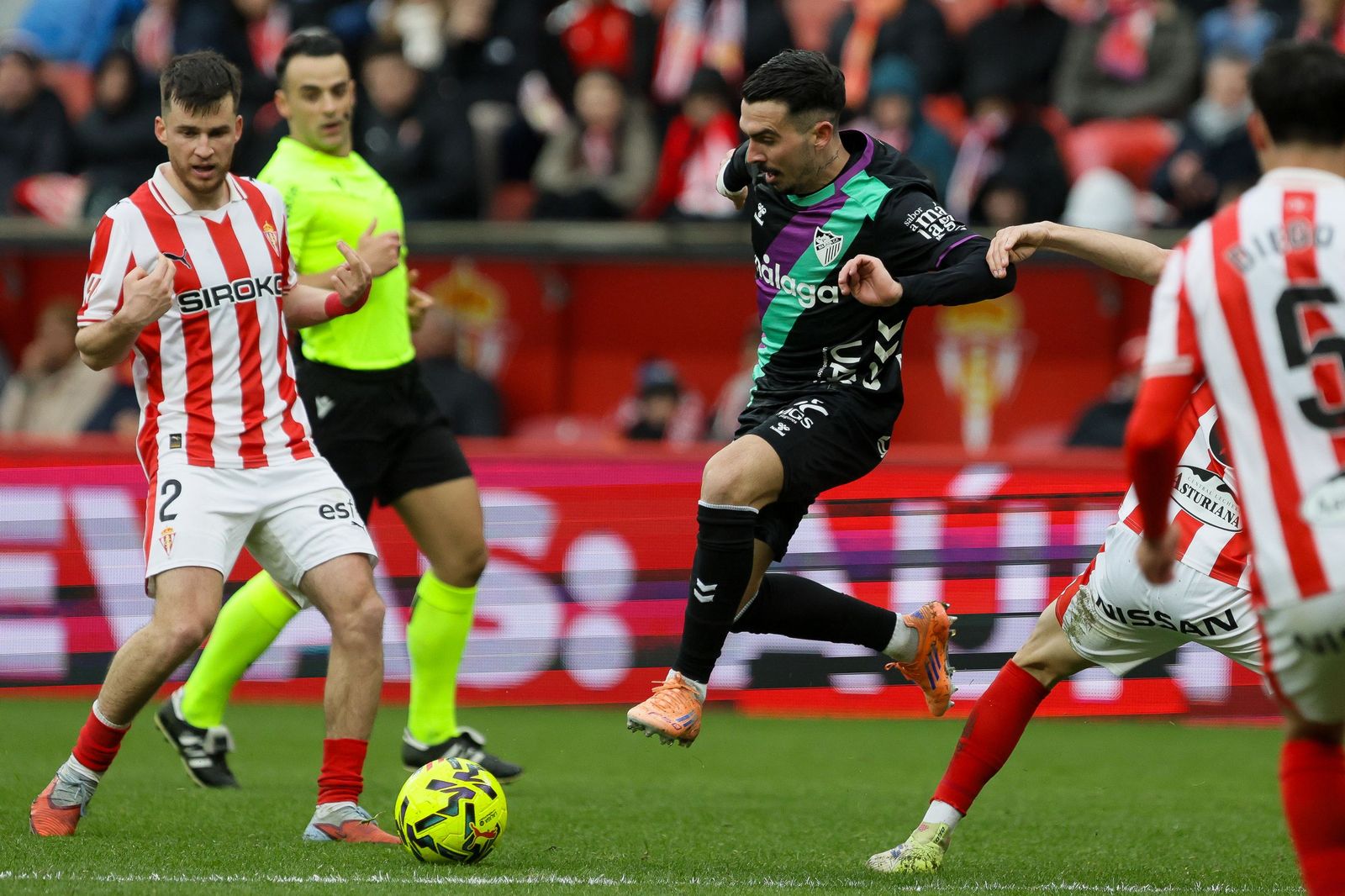 El Sporting-Málaga CF, en fotos