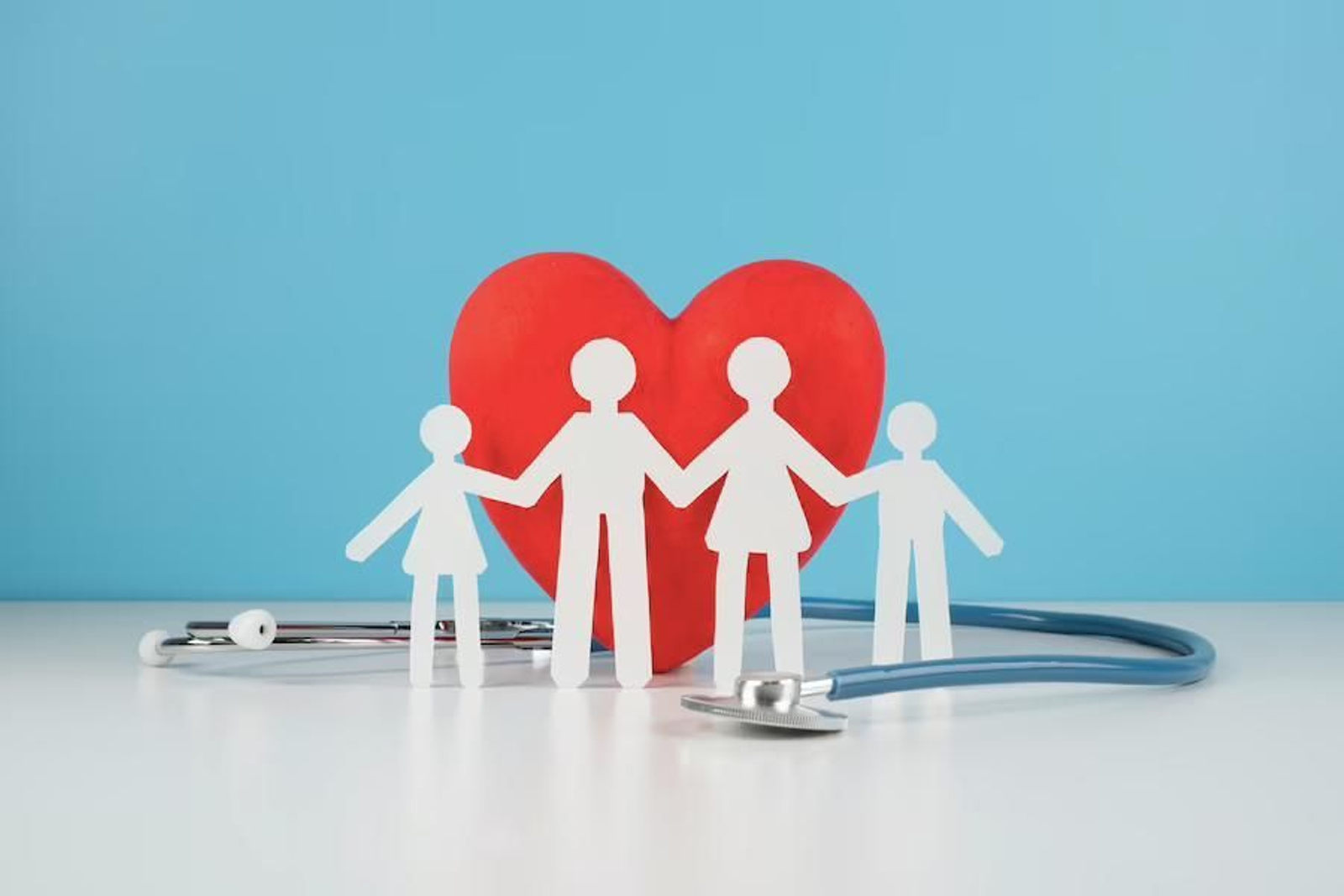 ¿Cómo ahorrar en seguros de salud? Descubre los beneficios de los seguros sin copagos