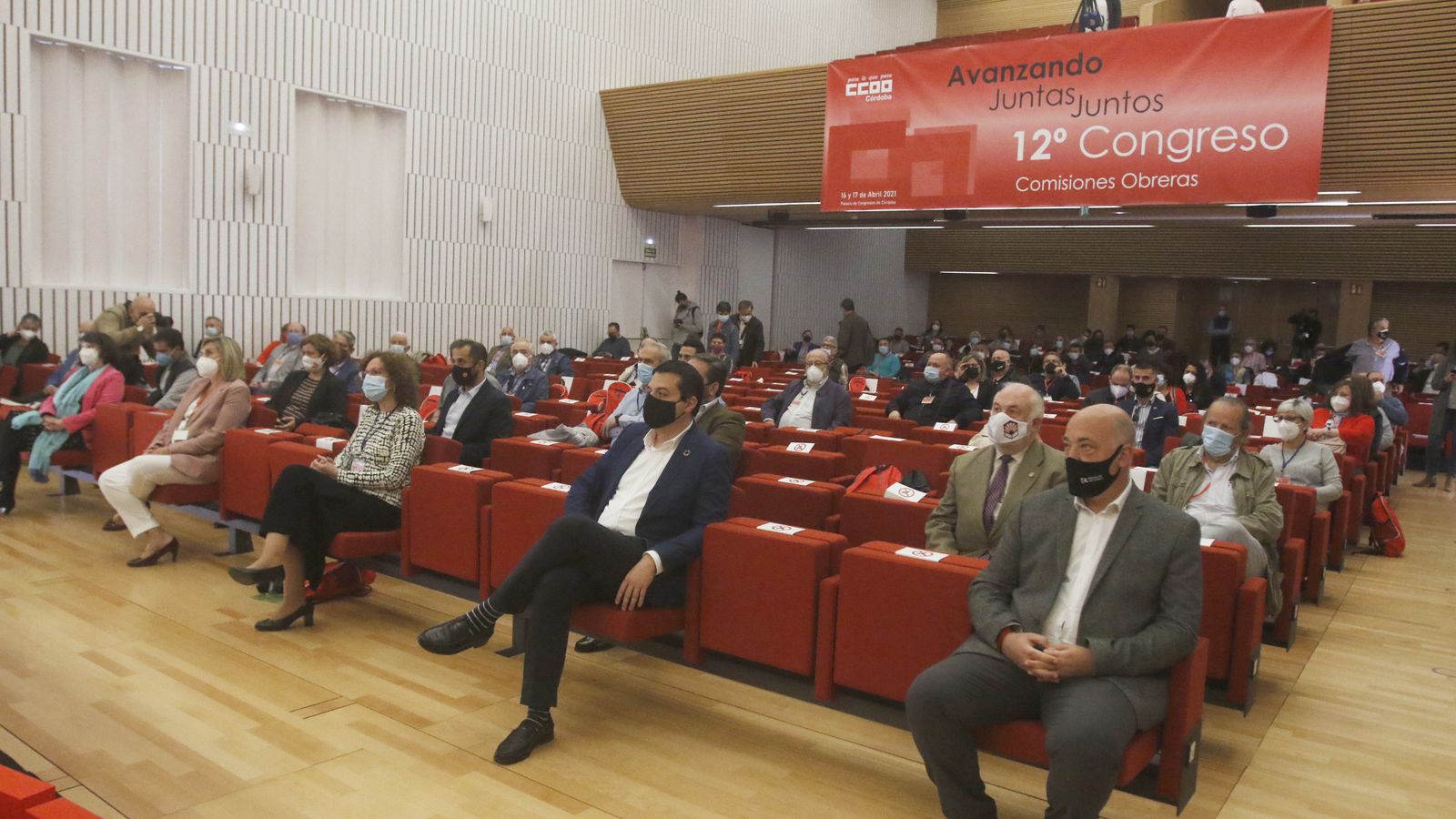 Asistentes a la inauguración del congreso.