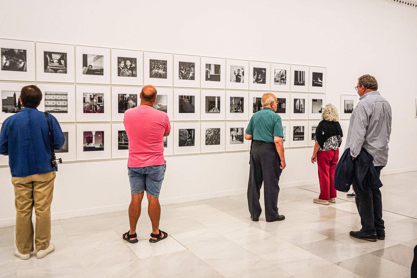 Todas las imágenes de la nueva exposición Classica anomalía en Granada