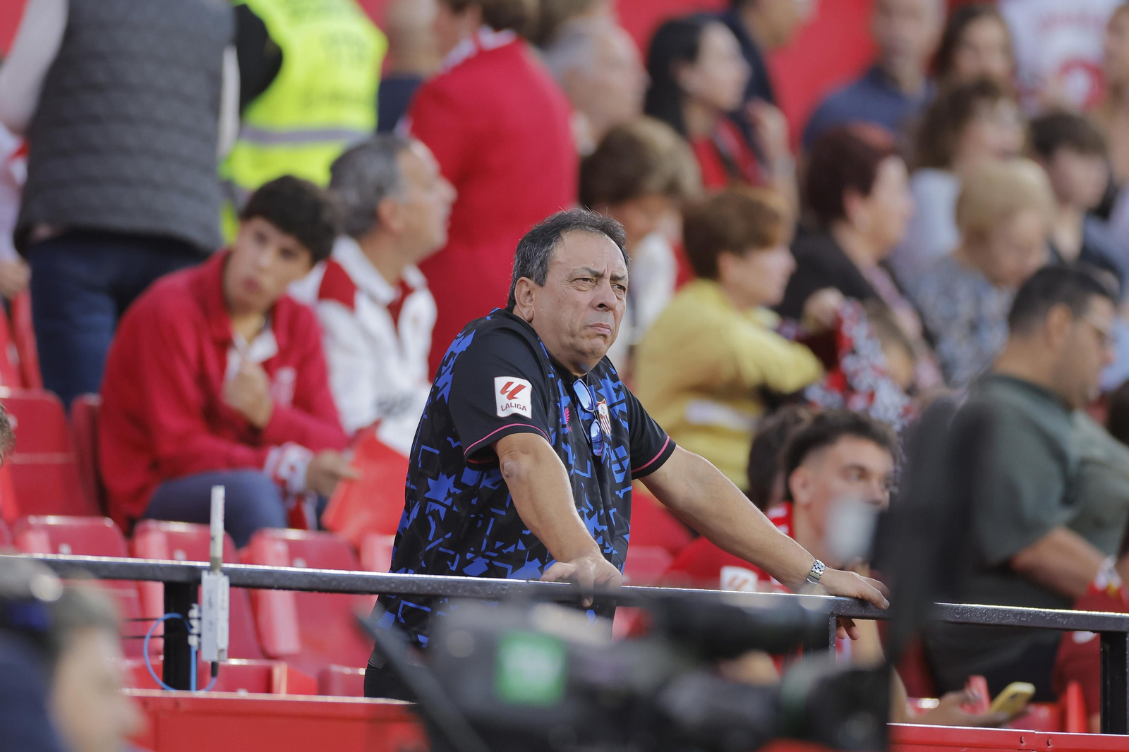 Búscate en las fotos del Sevilla-Betis