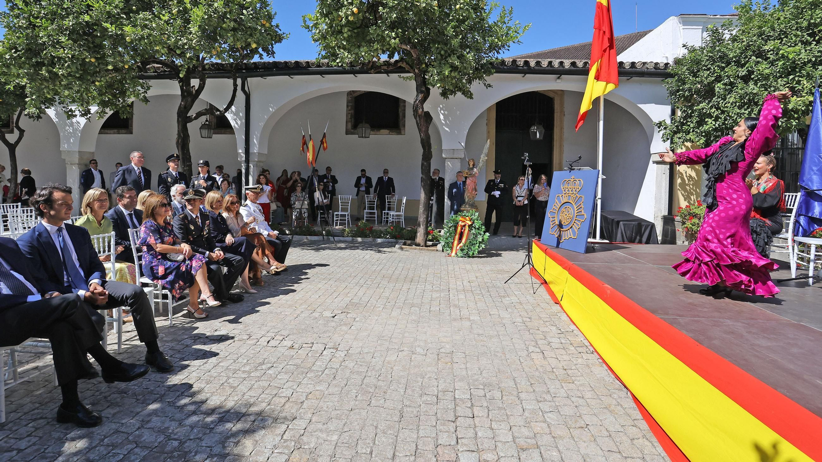 Imágenes del Día de la Policía Nacional en las Bodegas Fundador de Jerez