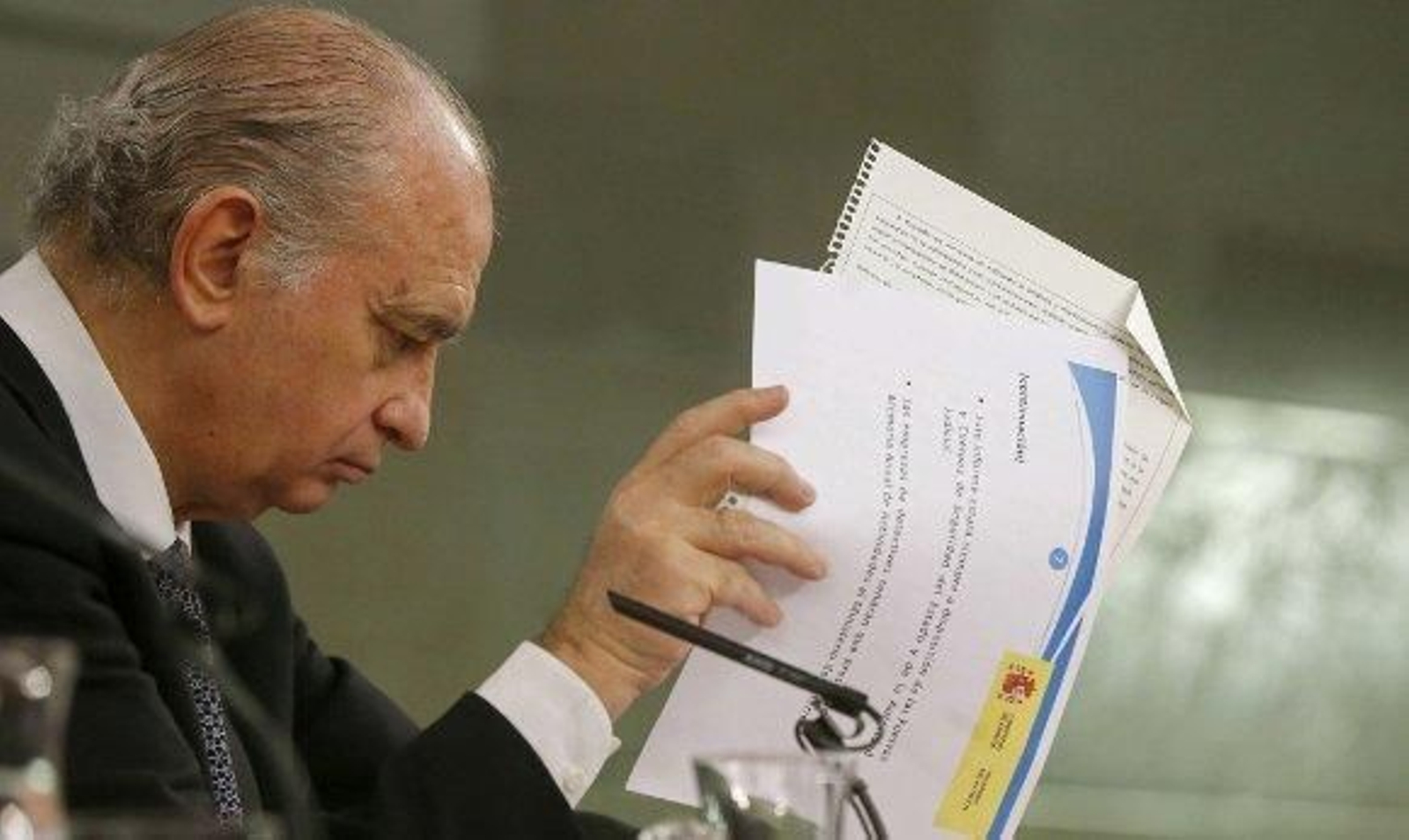 Fernández Díaz descarta el cese del director de la Guardia Civil