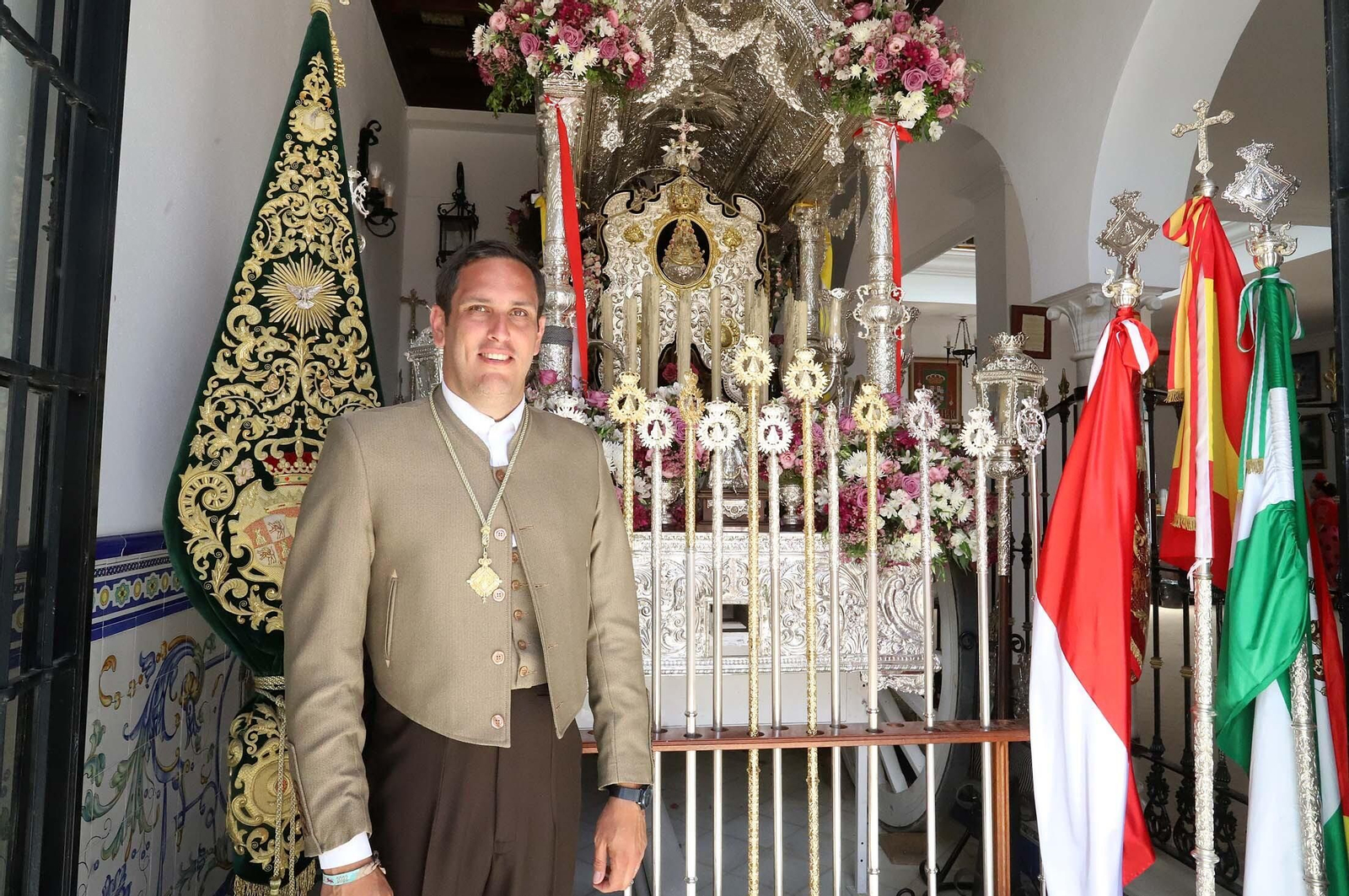 Imágenes del ambiente El Rocío y en Casas de Hermandades