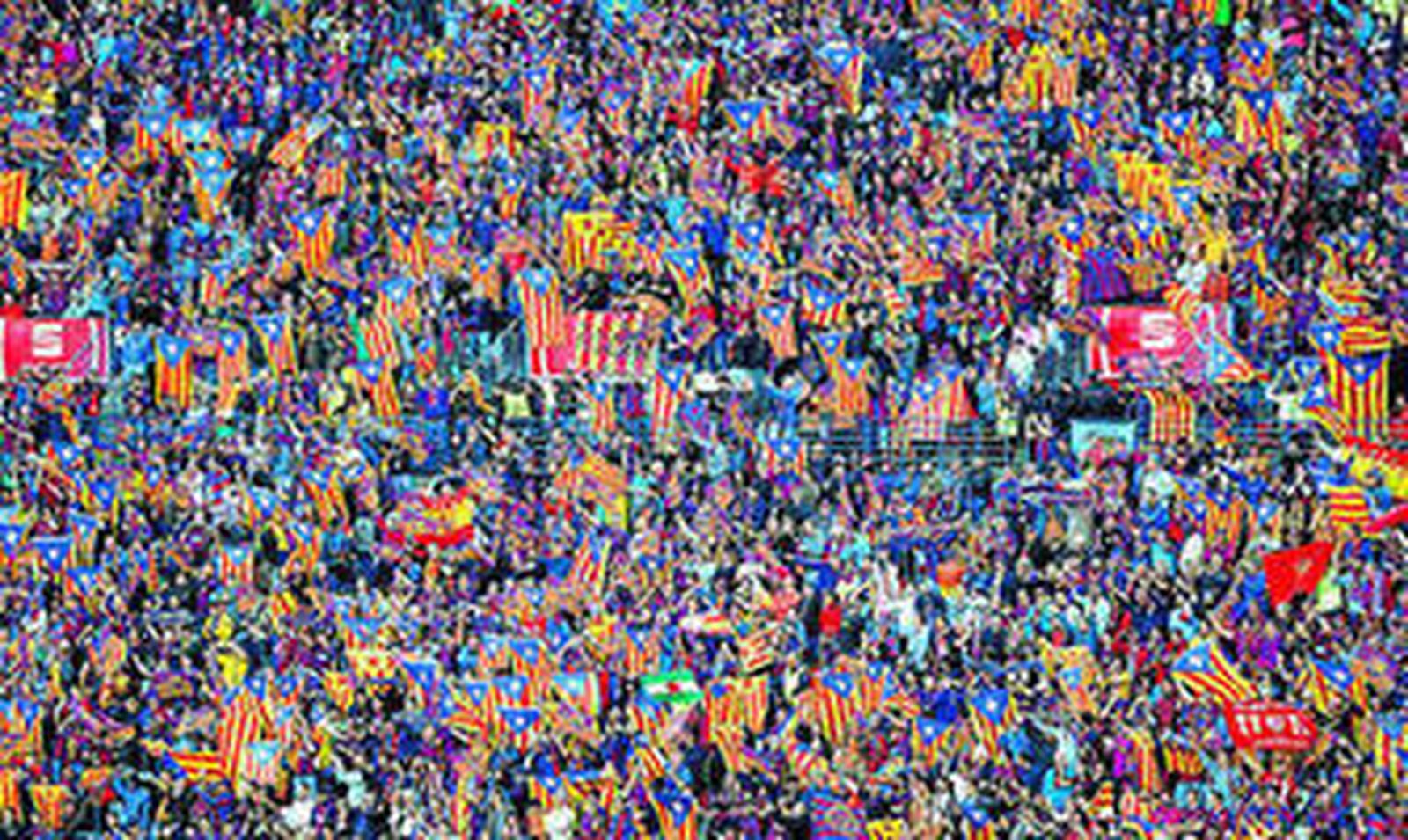 La afición del Barcelona sí portó numerosas 'esteladas' en la grada del Vicente Calderón.