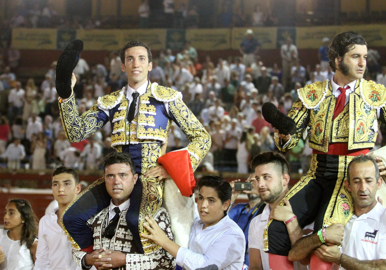 Imágenes de Morante de la Puebla durante la corrida de esta tarde en la Plaza de Toros La Merced