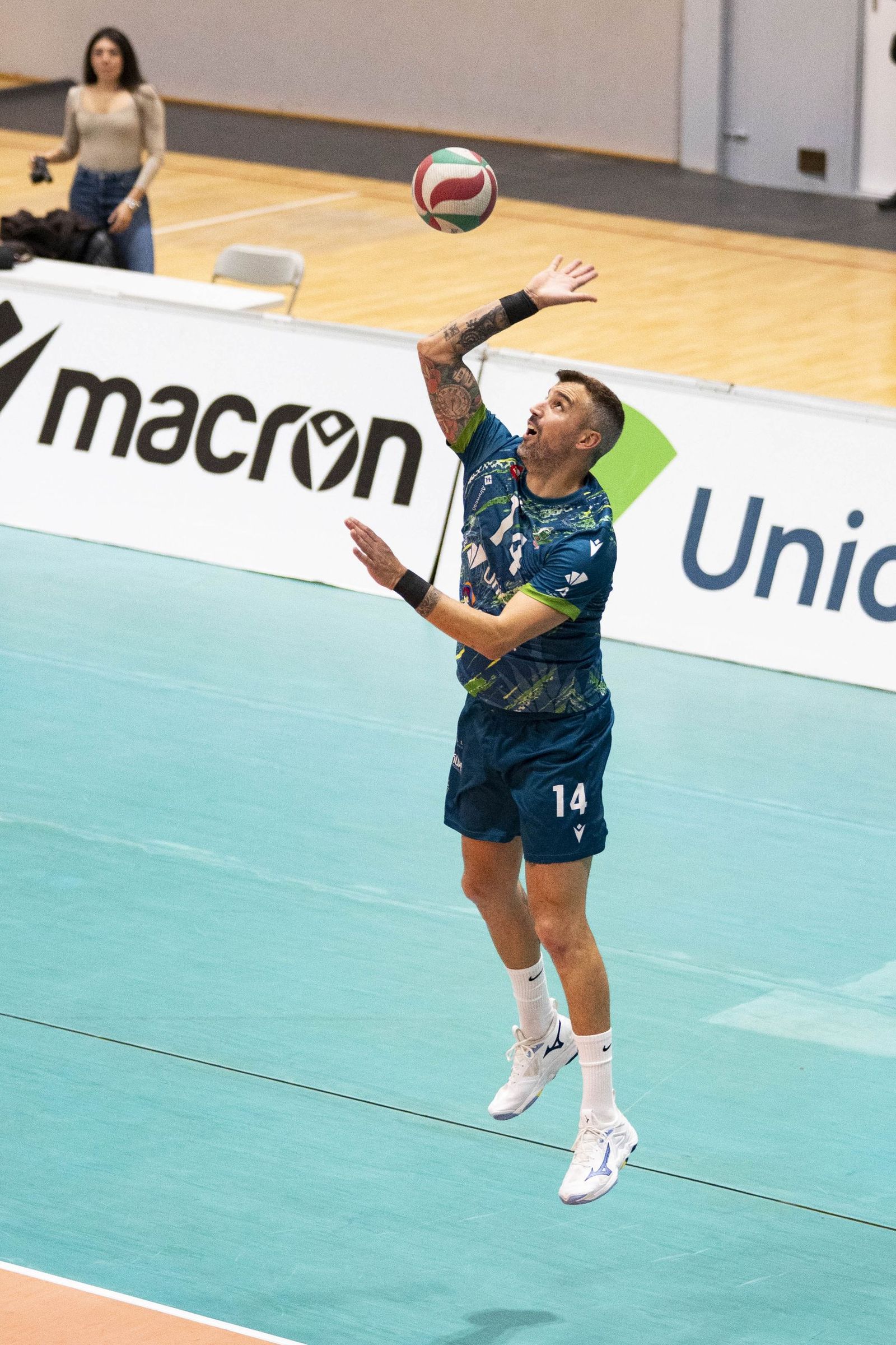 Las imágenes del partido entre Unicaja Costa de Almería y Pamesa Teruel de Superliga de voleibol