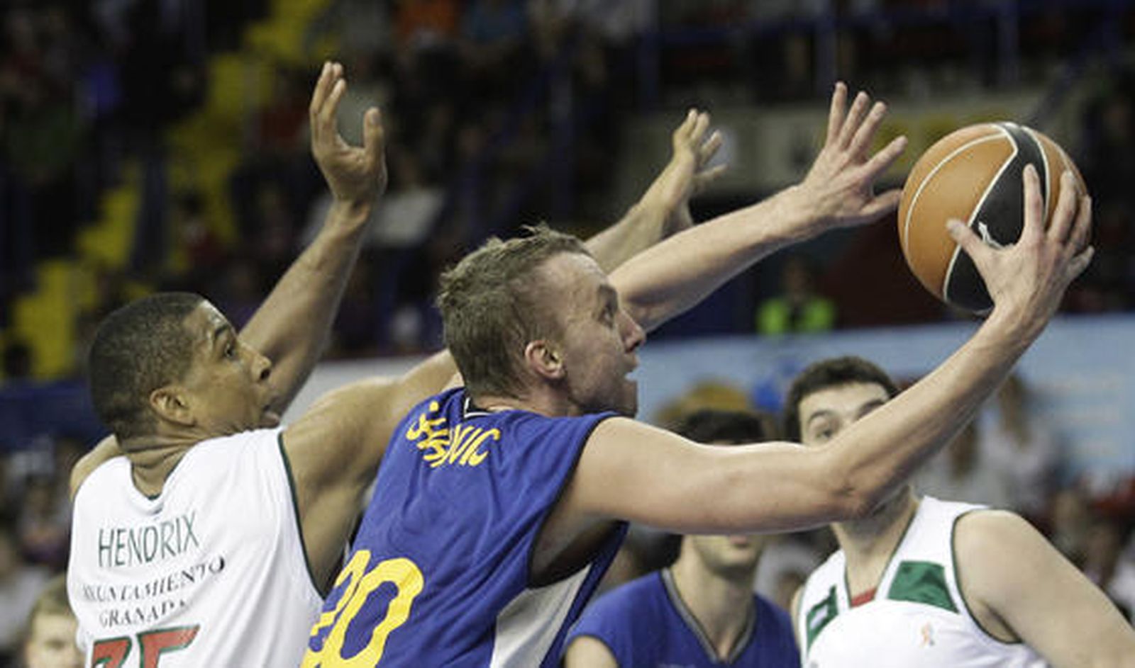 El Cajasol no logra imponerse al Granada.

Foto: Antonio Pizarro, EFE