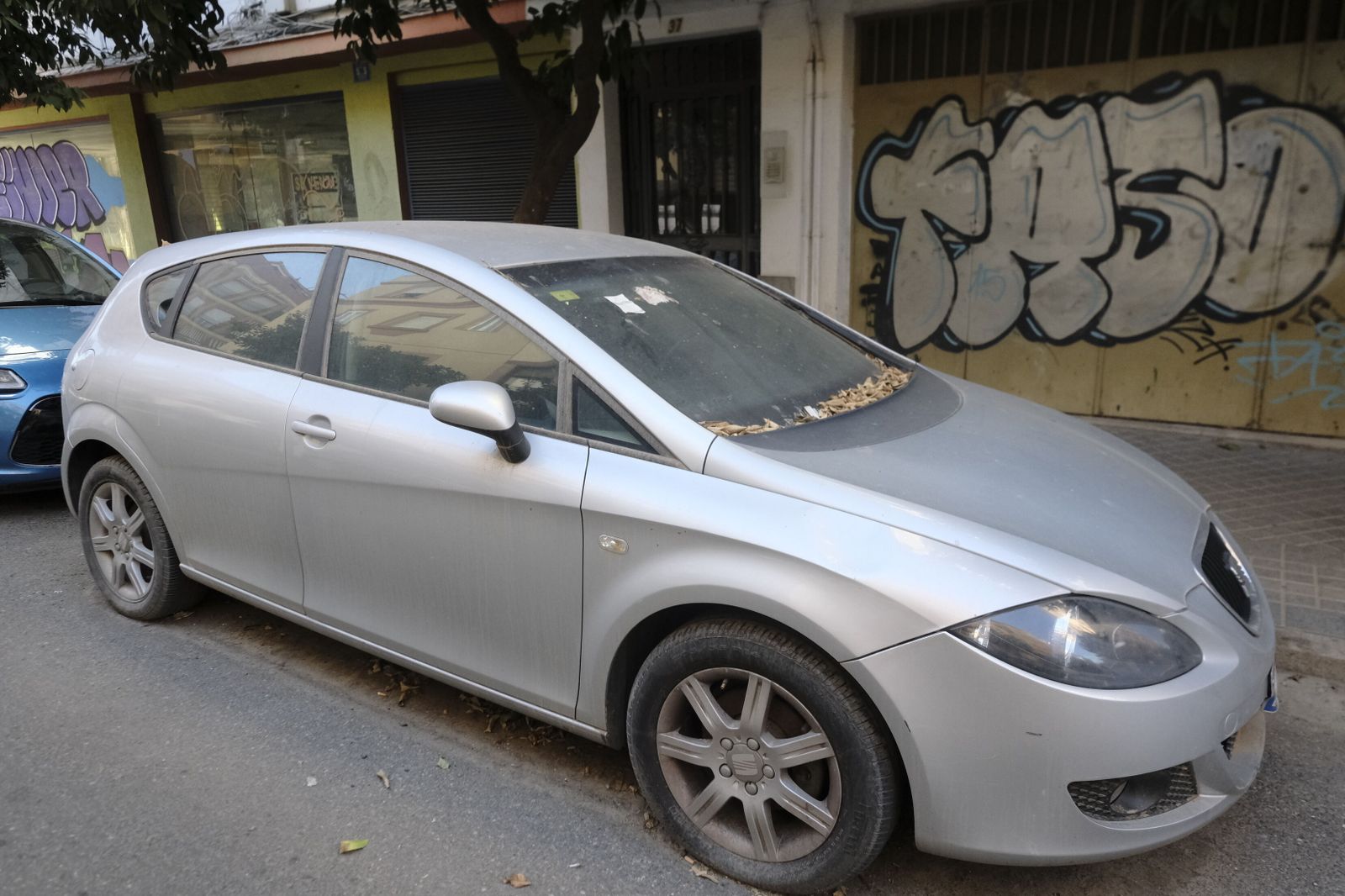 Coche abandonado en Córdoba.