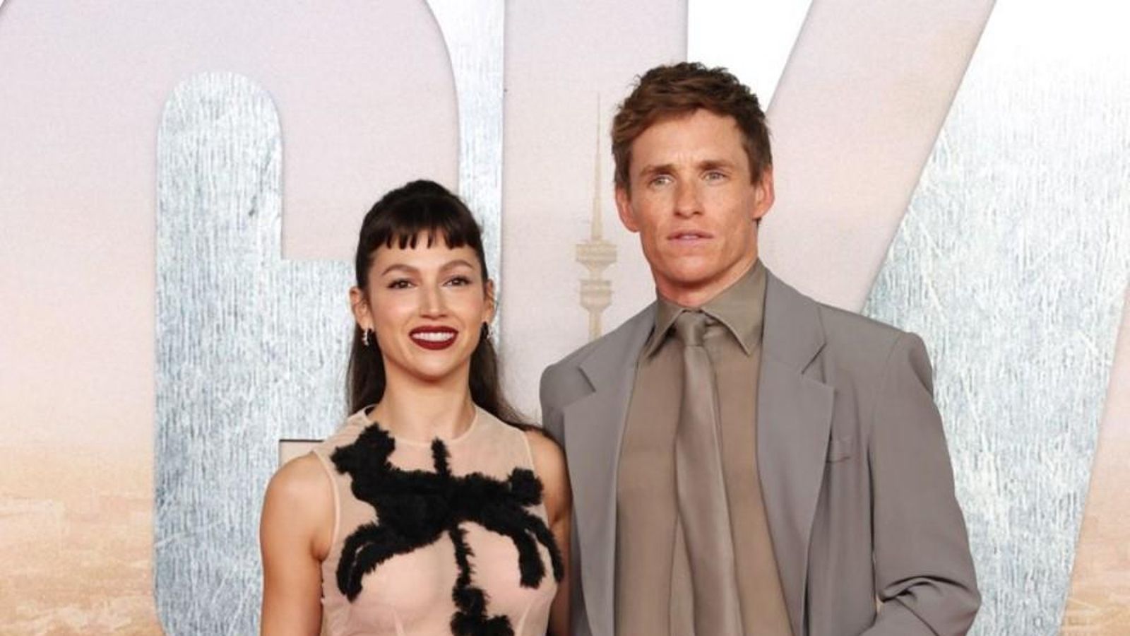 Úrsula Corberó y Eddie Redmayne en el 'photocall' de 'Chacal'