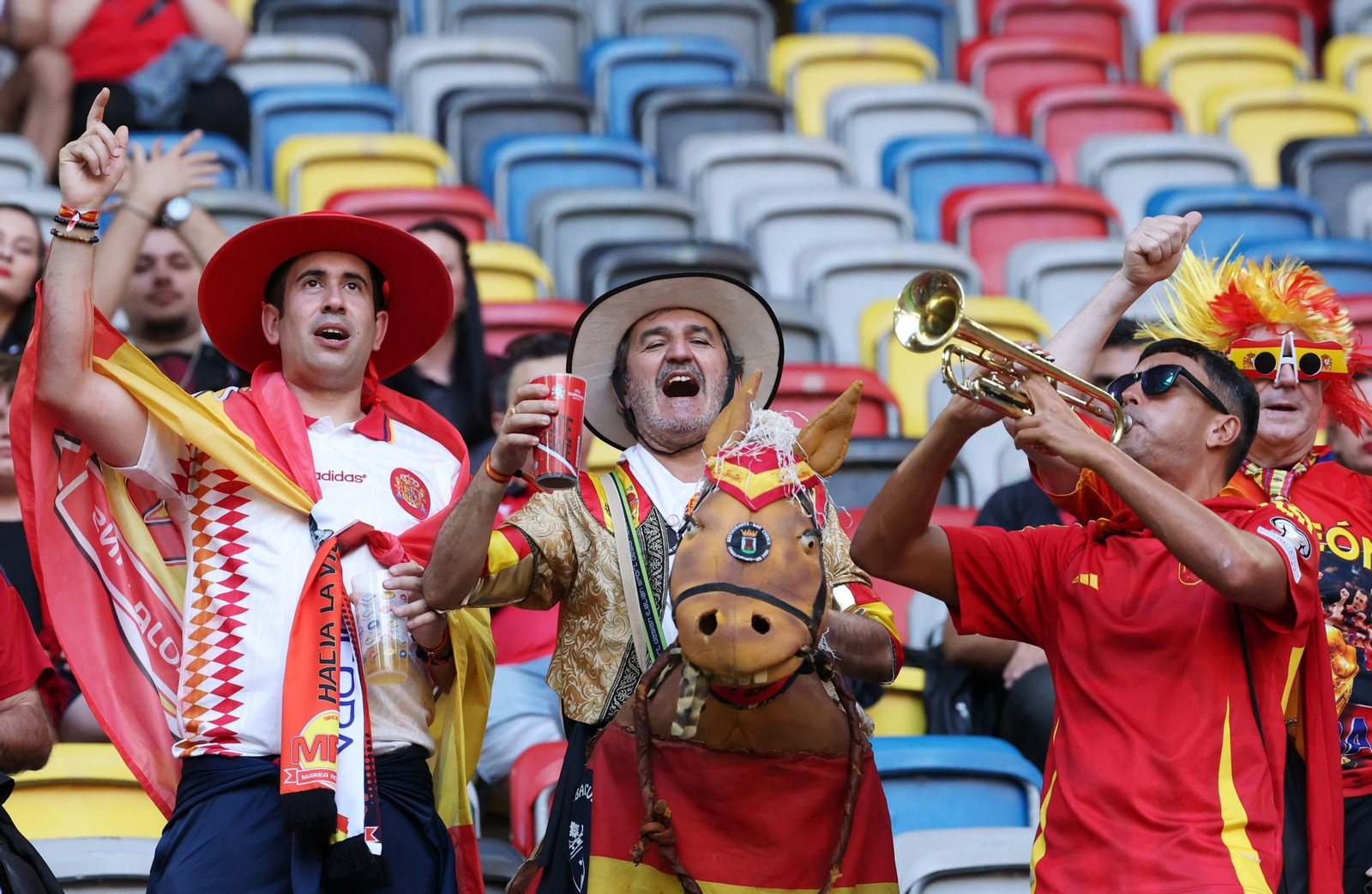 Las fotos del Albania - España