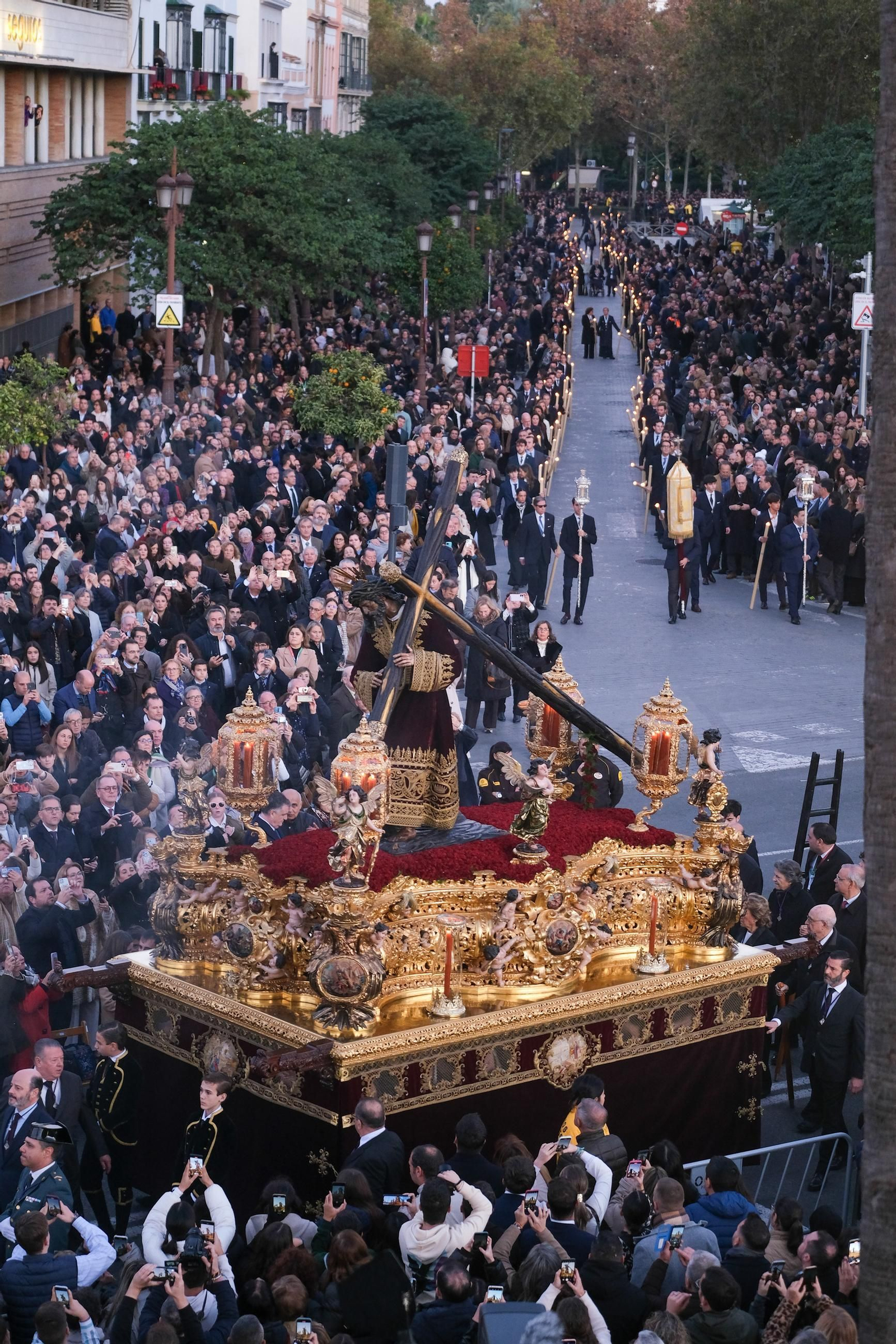 Imágenes de la procesión Magna, desde la Torre del Oro