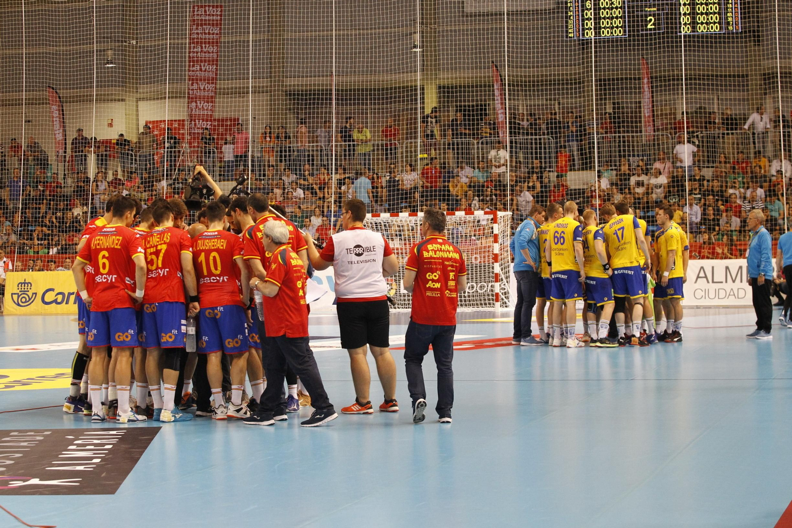 Fotogalería España-Suecia. Balonmano. Palacio Juegos Mediterráneos. Almería