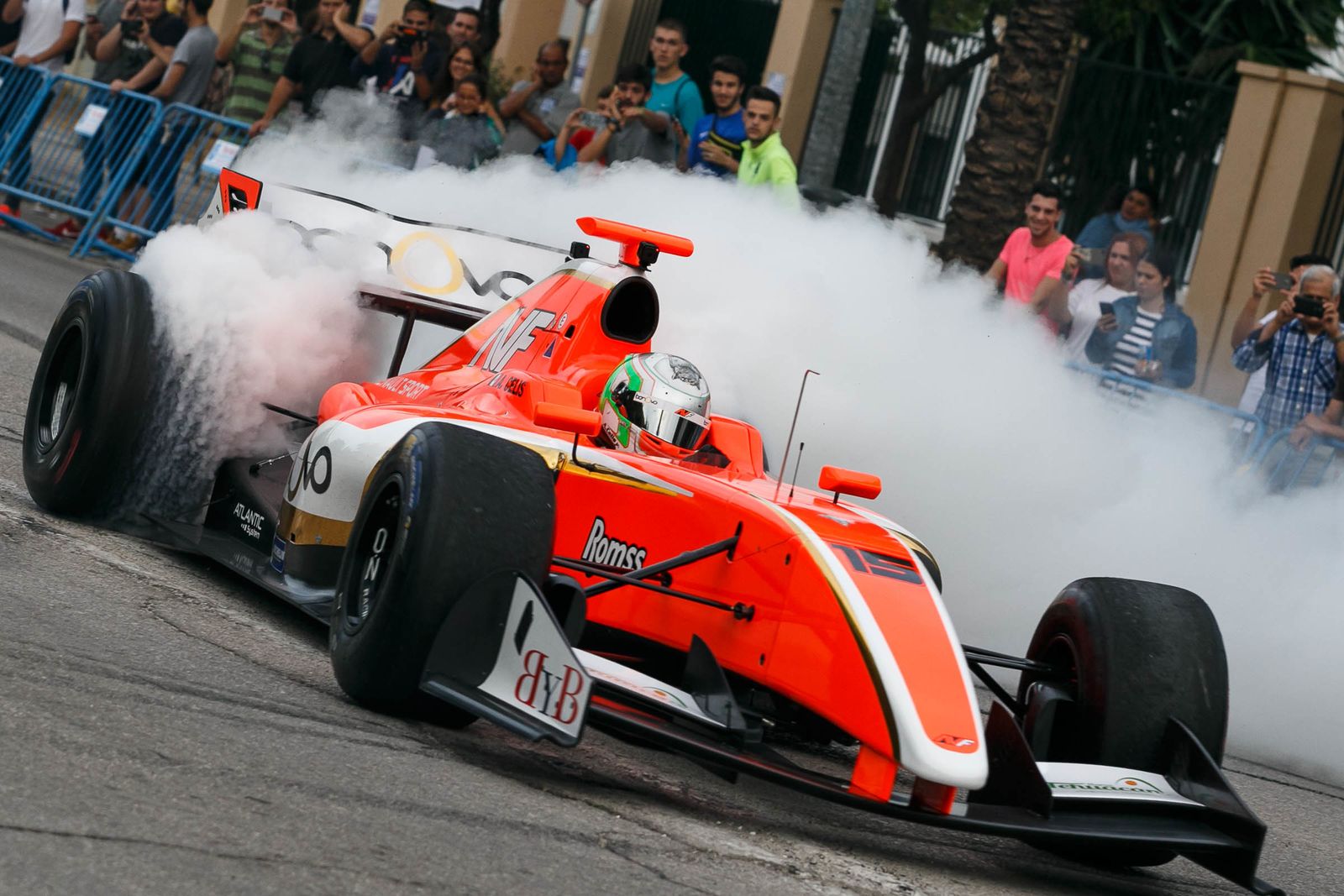 Las World Series y el espectacular sonido de los motores V8 en el Circuito de Jerez.