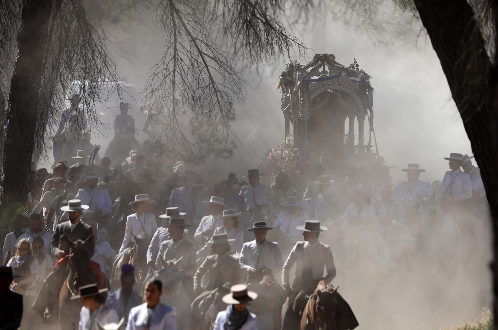 Las mejores imágenes de la Hermandad del Rocío de Huelva en el camino hacia El Rocío