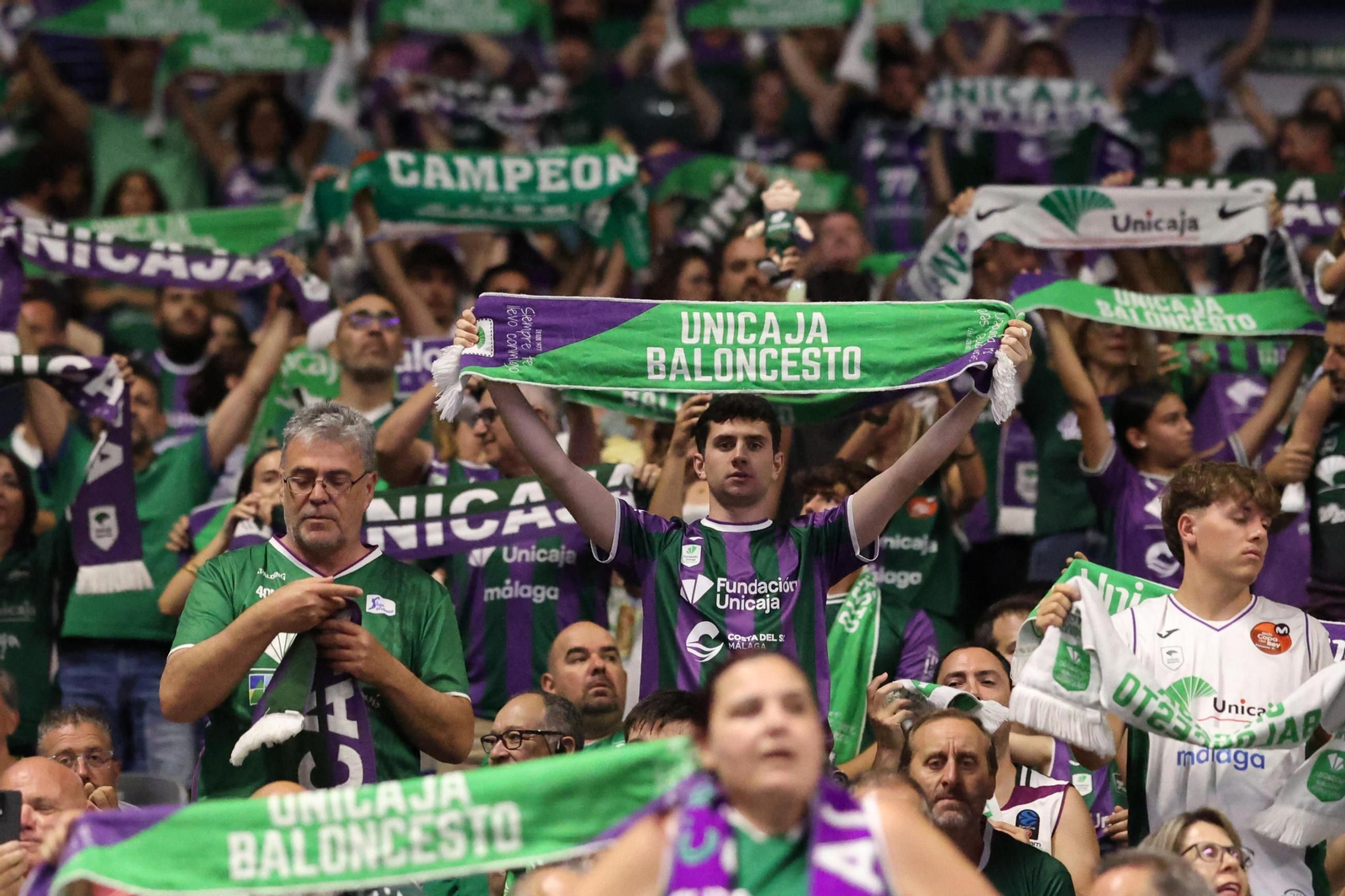 Búscate en las gradas del Carpena en el tercer partido del play off Unicaja - FC Barcelona