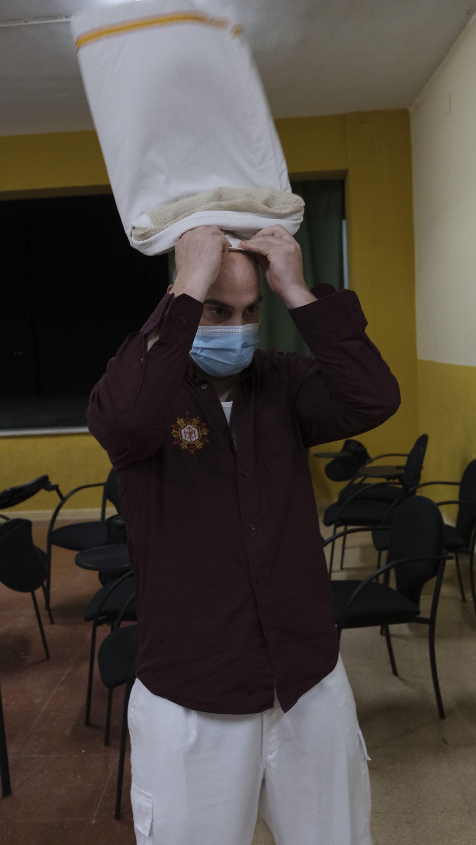 Fotogalería de la procesión de Unidad por el Barrio de Piedras Redondas. Almería