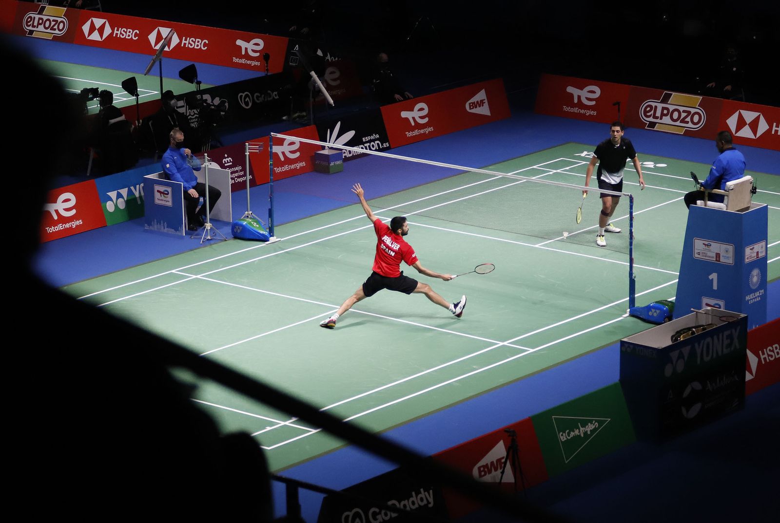 Las mejores imágenes de la jornada de bádminton del lunes en el Huelva 2021