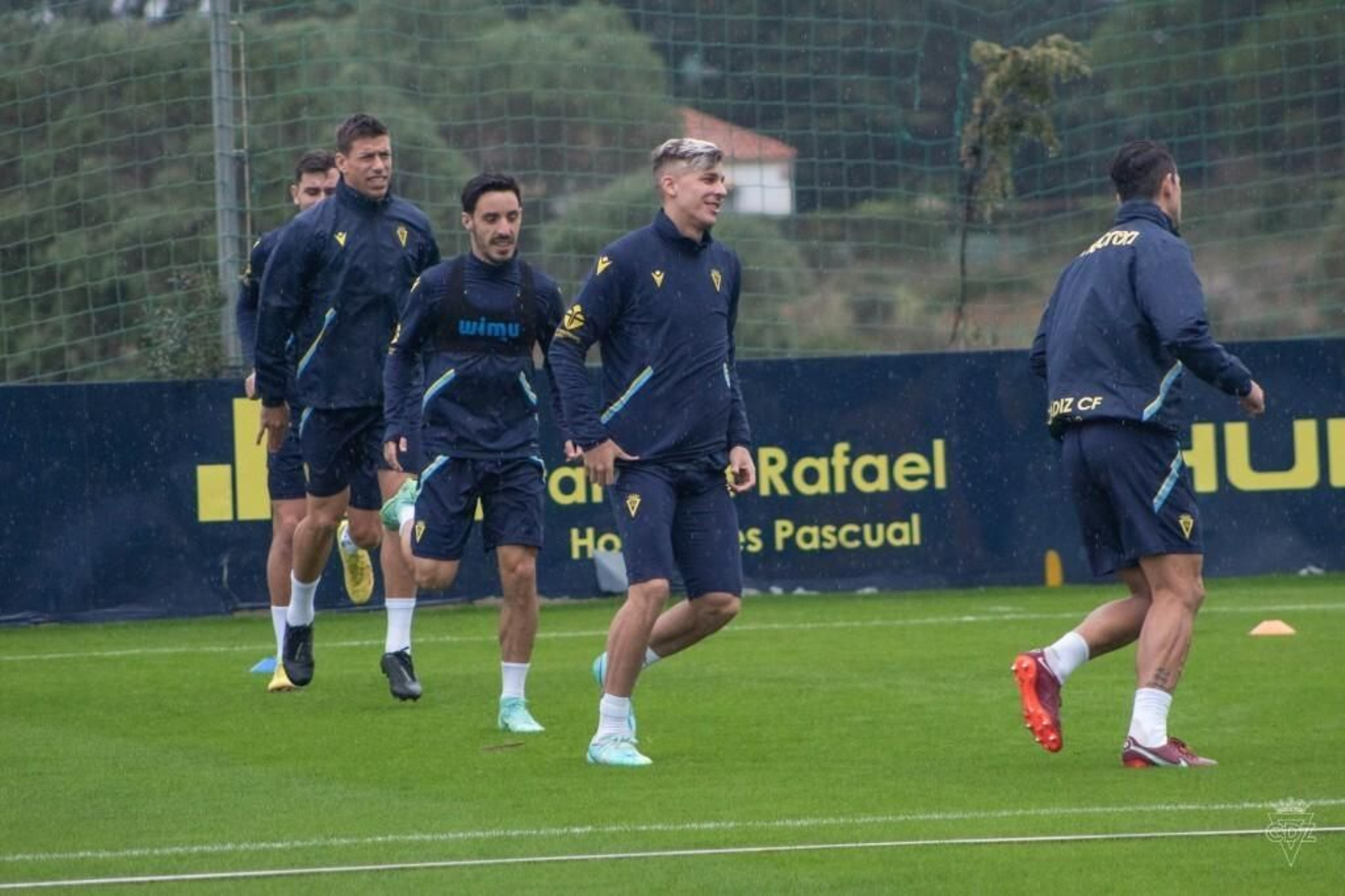 Un entrenamiento del Cádiz.