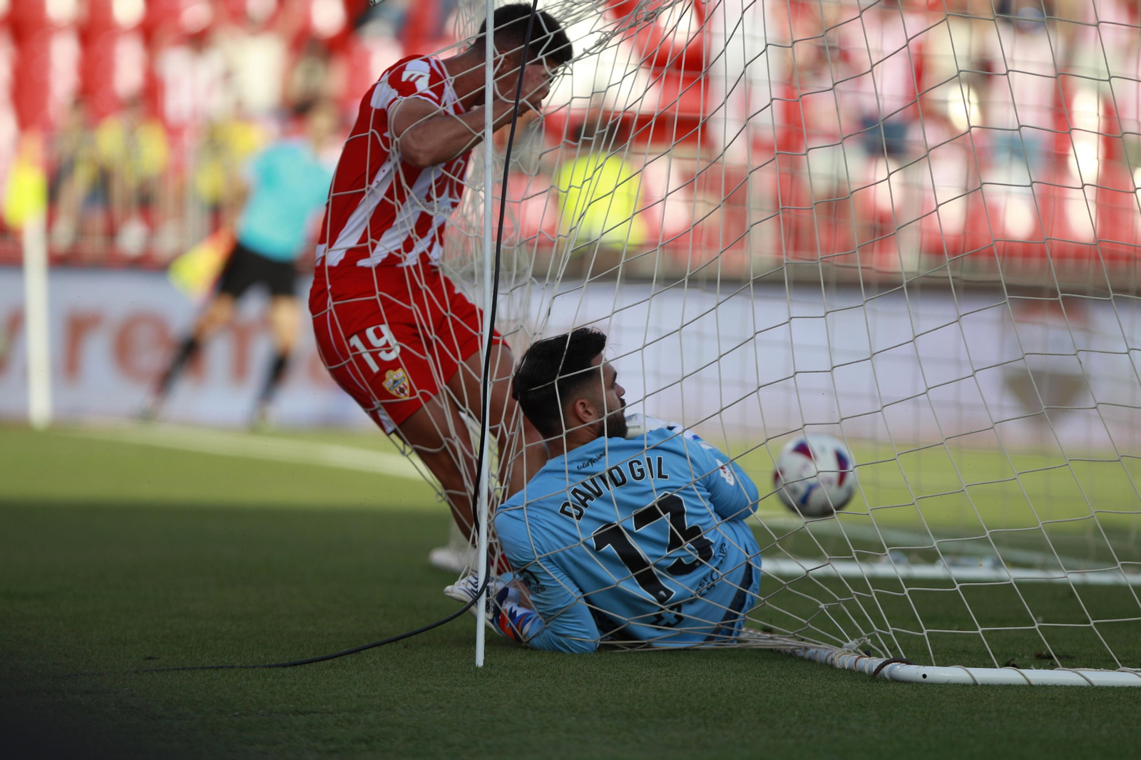 Imágenes de la gran victoria del Almería ante el Cádiz por 6 a 1