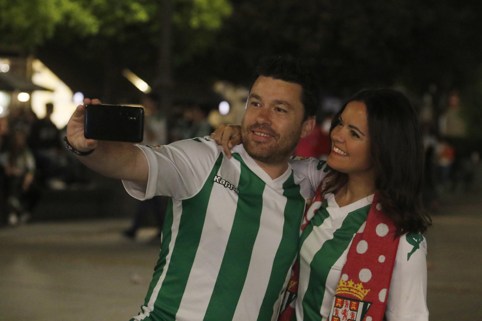 La fiesta de la afición del Córdoba CF en Las Tendillas