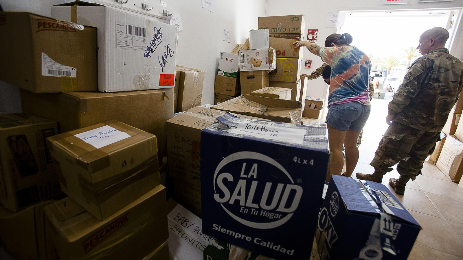 Imágenes de la llegada a Rota de refugiados afganos