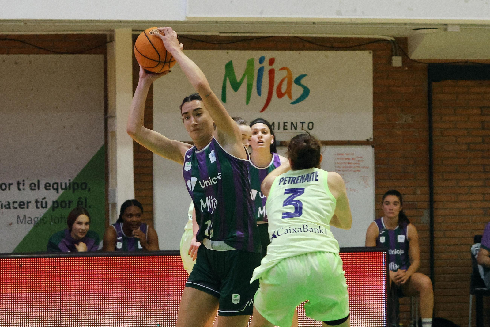 Sexta victoria consecutiva del Unicaja Mijas (78-72)