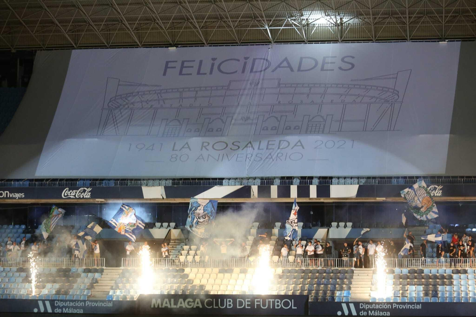 La Rosaleda sopla las velas
