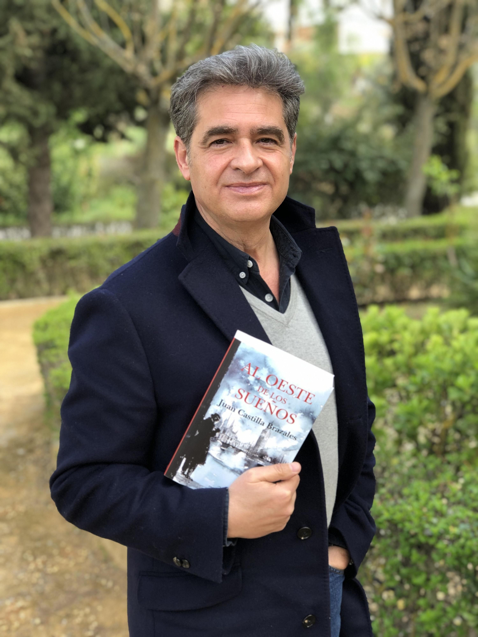 Juan Castilla Brazales, autor de la novela.