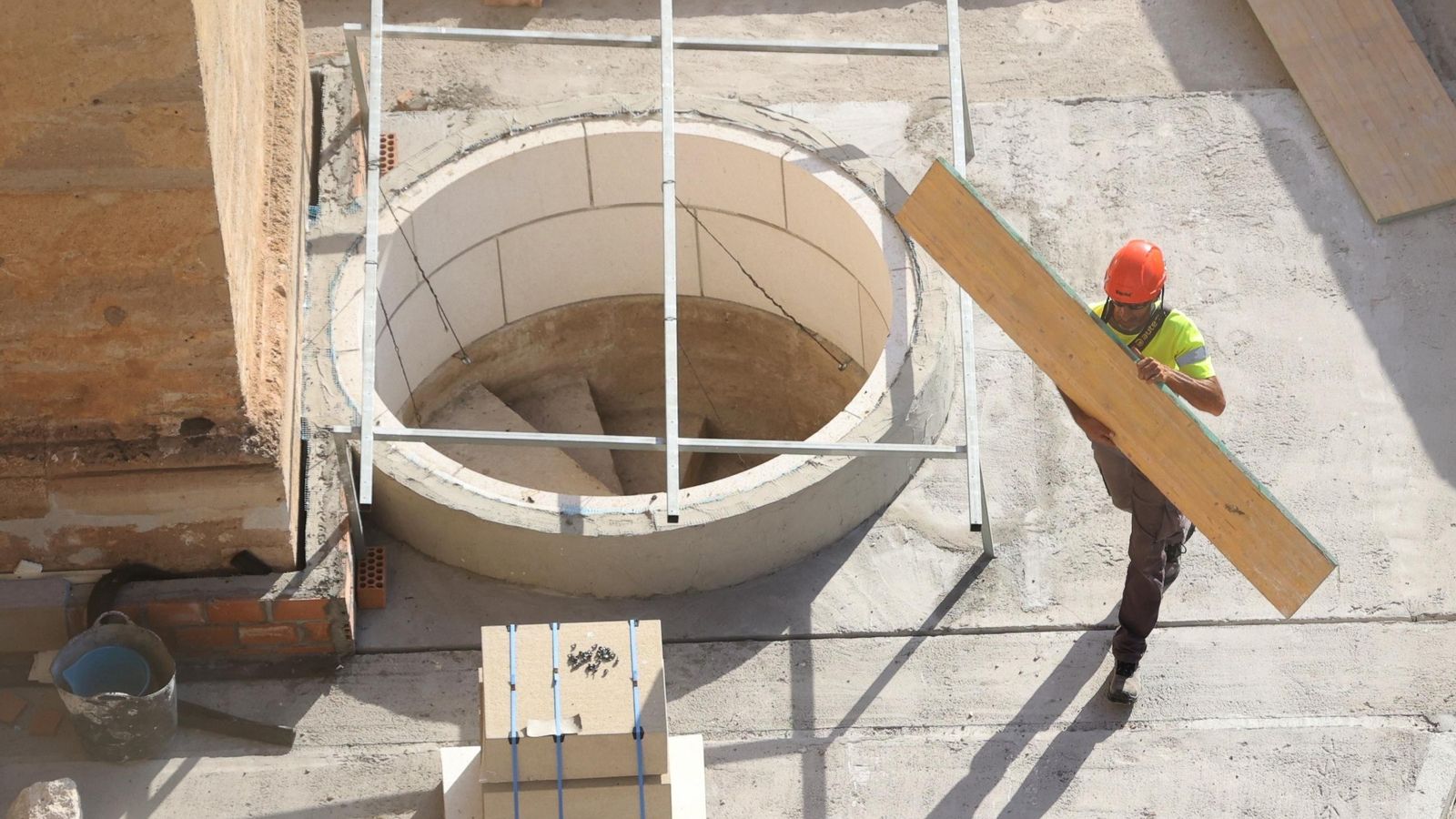 Escaleras de caracol hasta ahora cegadas.