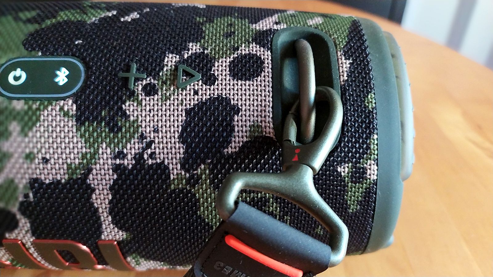 Imágenes del altavoz bluetooth JBL Xtreme 3