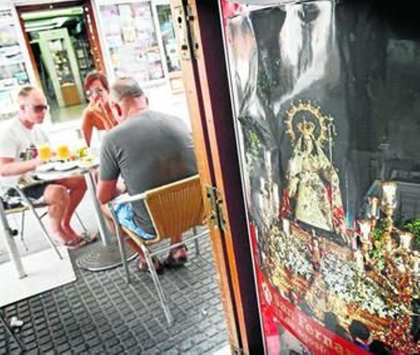Uno de los bares que se encuentra en la calle Pelota.