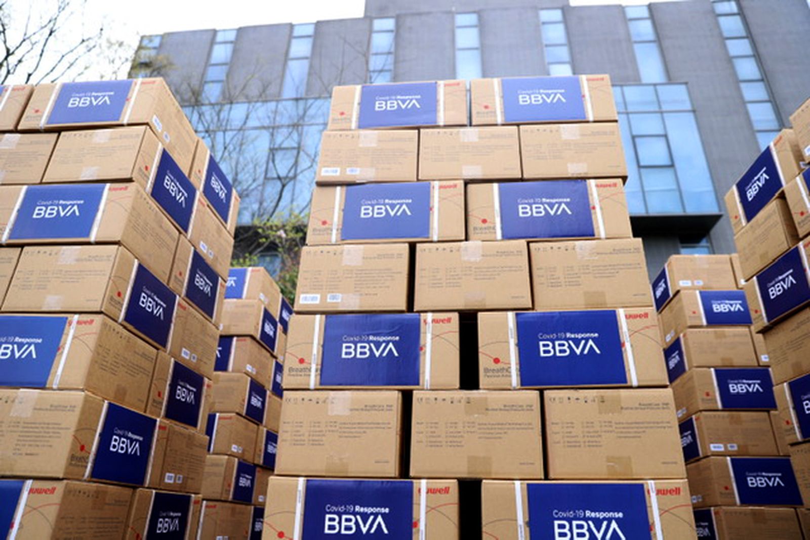 Material sanitario que donará BBVA.
