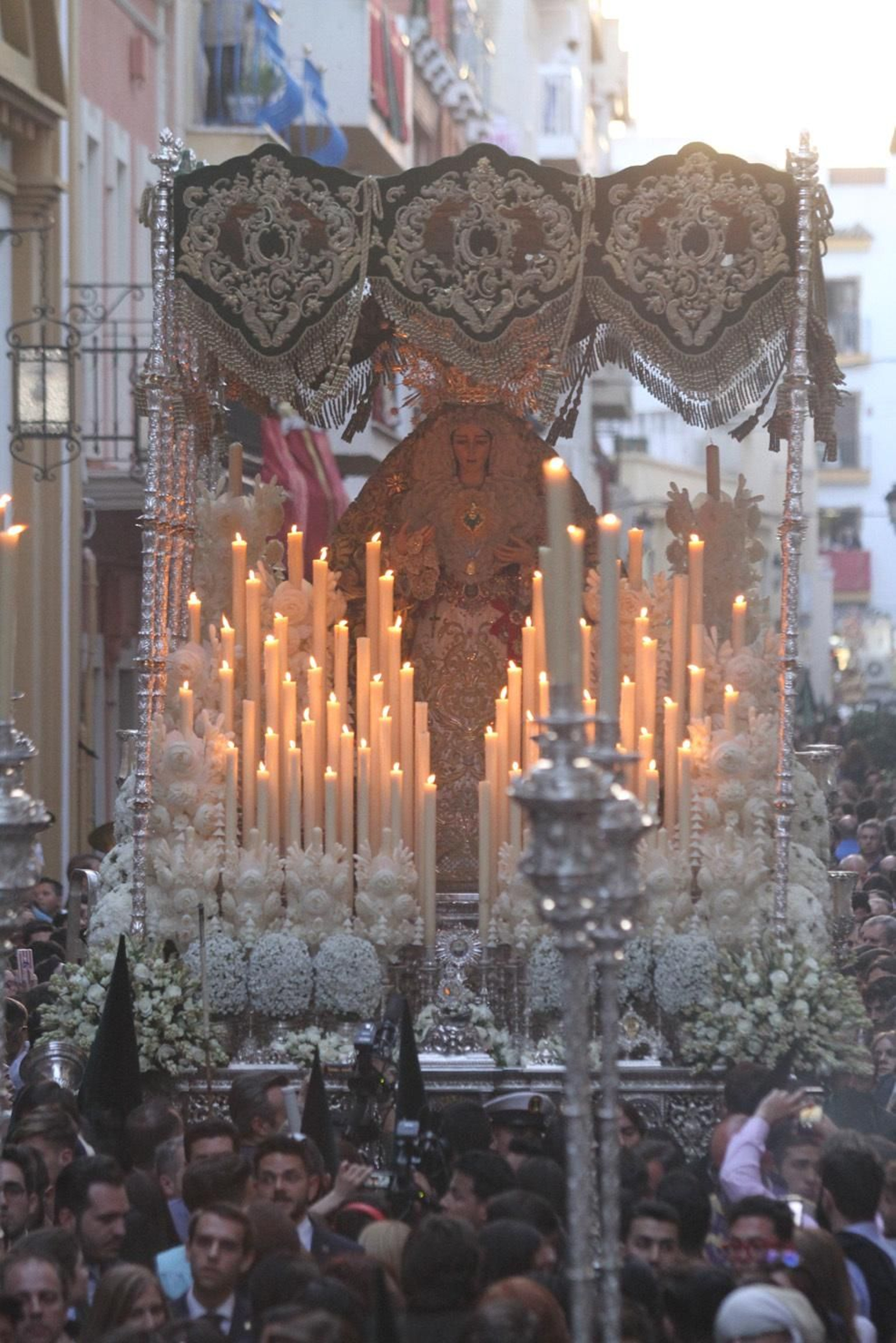 Imágenes de la Hermandad del Santísimo Cristo de la Expiración y Nuestra Señora de la Esperanza