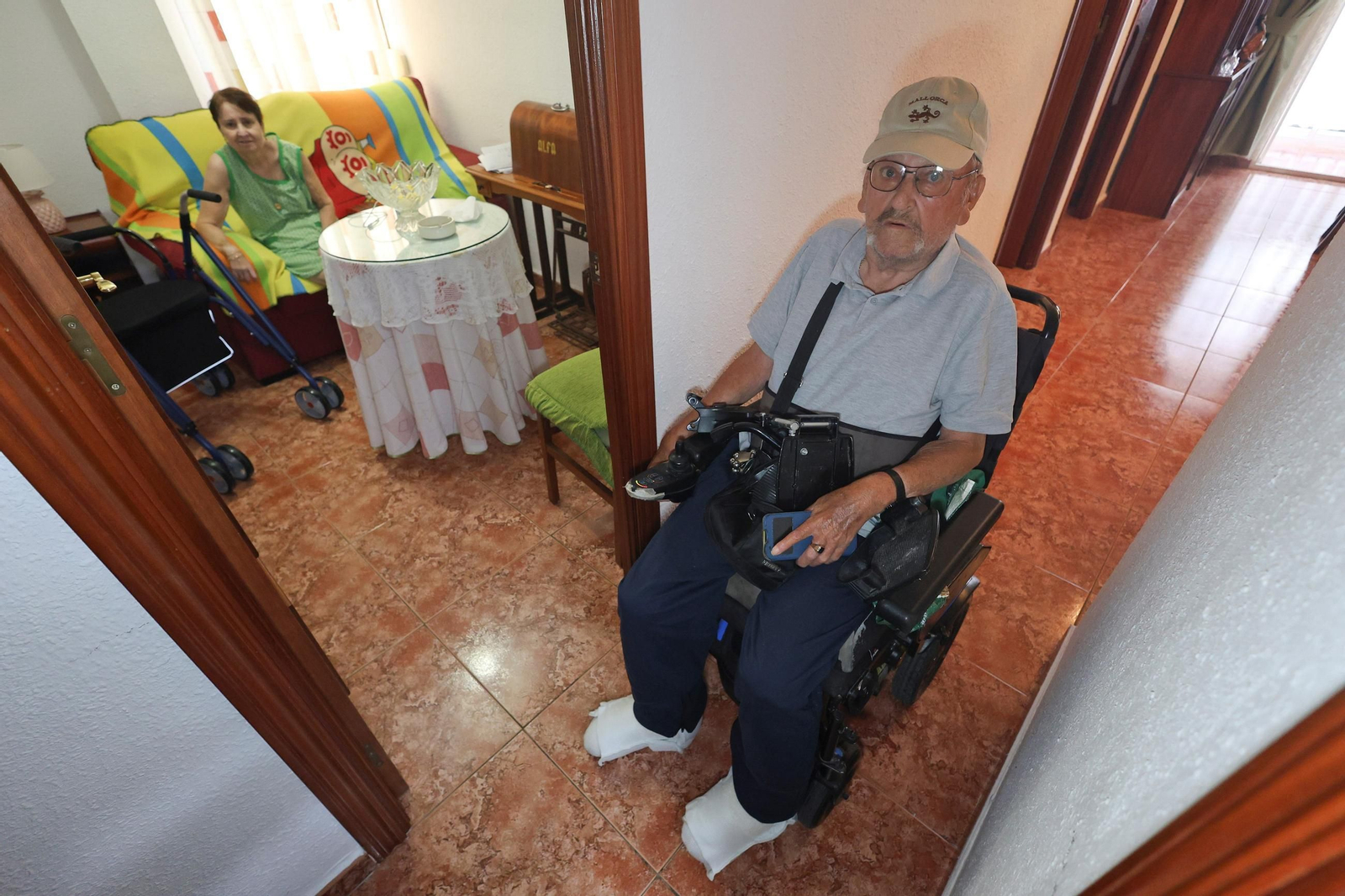 Otra foto del matrimonio de malagueños en apuros.