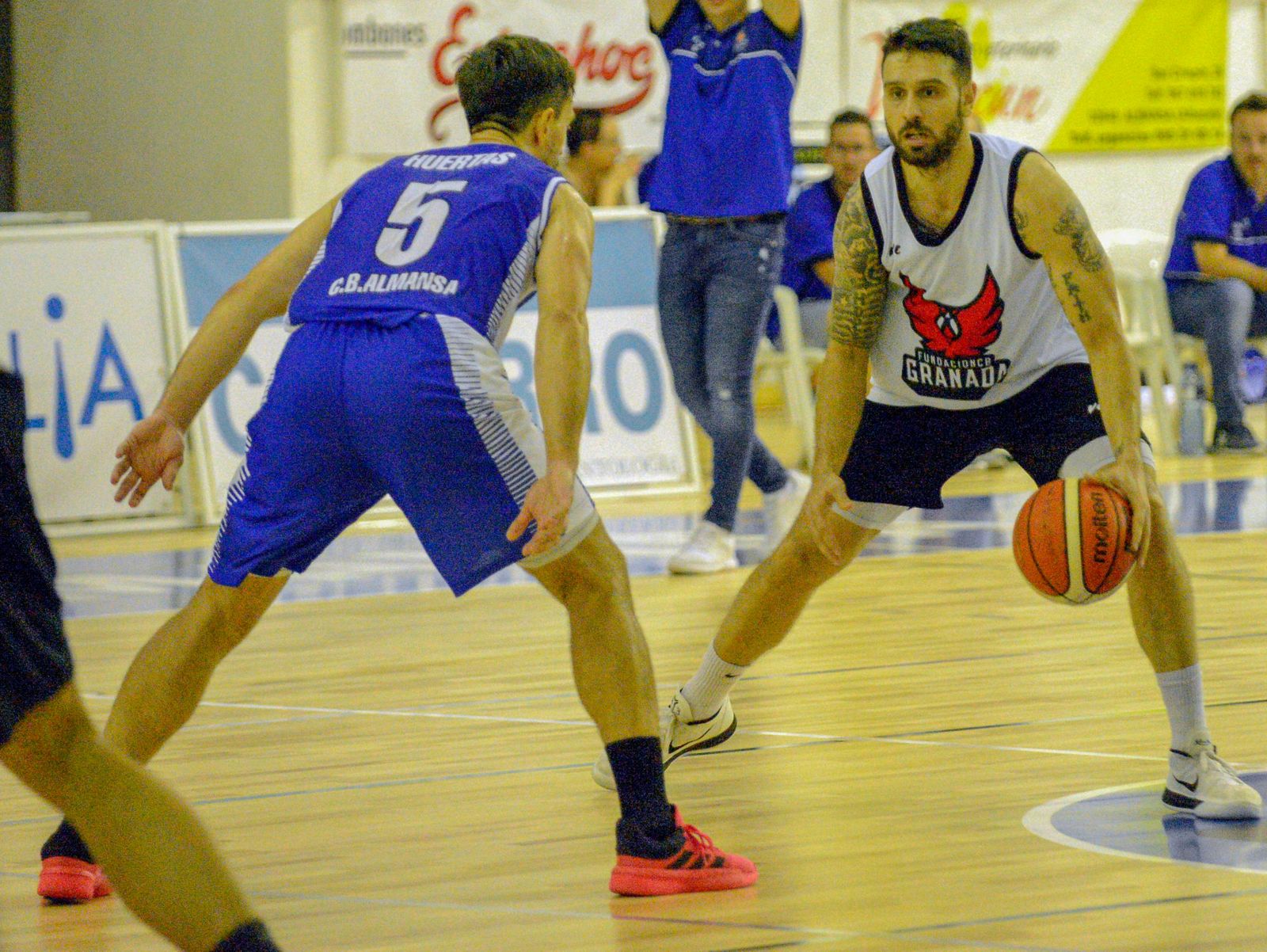 Diego Kapelan, uno de los fichajes del Covirán este año, en el encuentro disputado ante el Almansa.