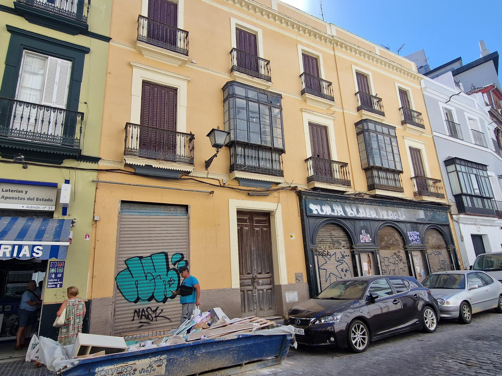 Edificio de la calle Jesús del Gran Poder 8, en Sevilla, adquirido por la familia Bolaños para apartamentos turísticos