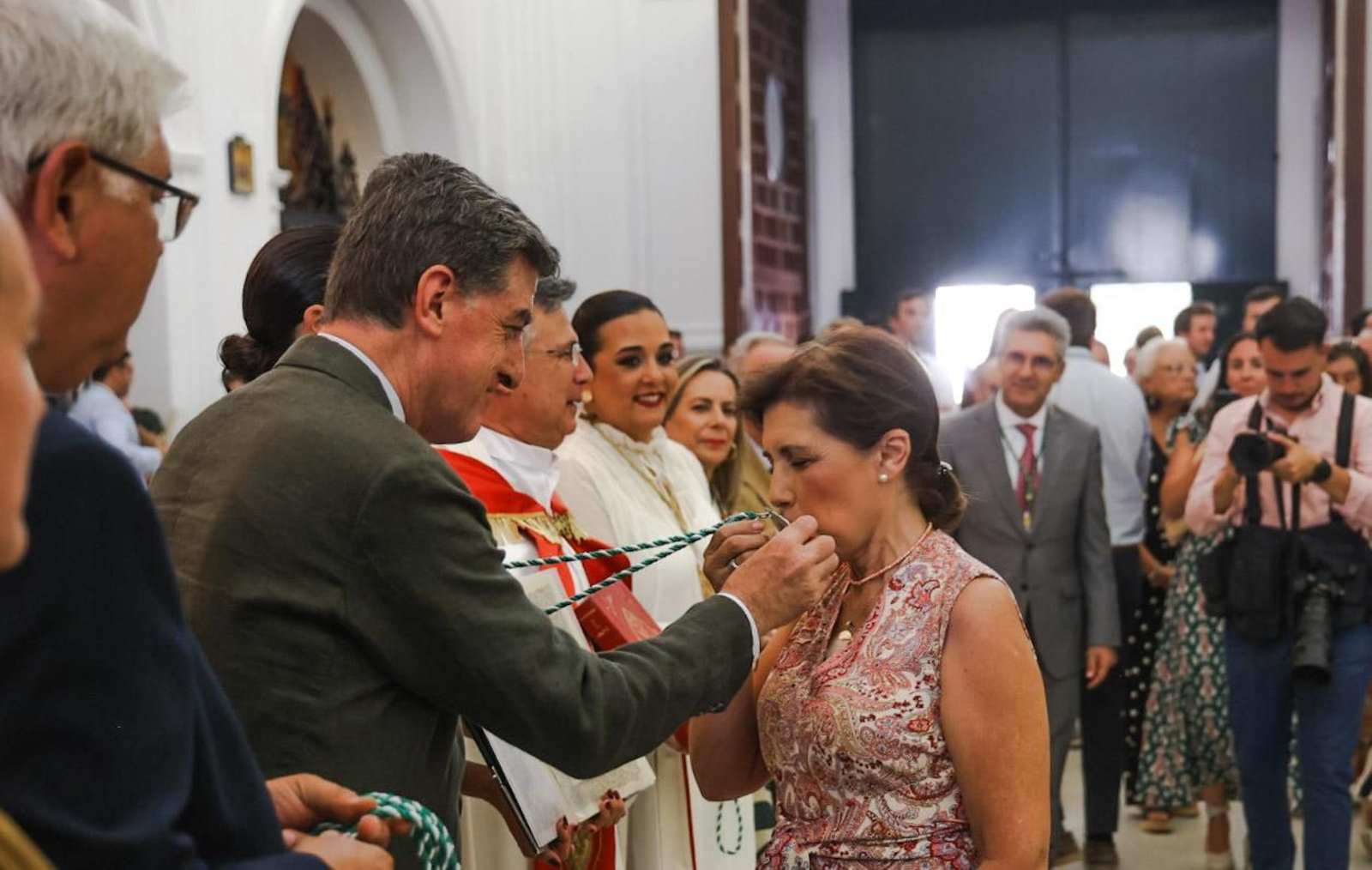 Rocío Chico 2025: Imágenes del acto de Juramento e Imposición de medallas a los nuevos hermanos, último día de triduo y las carreras de cinta a caballo
