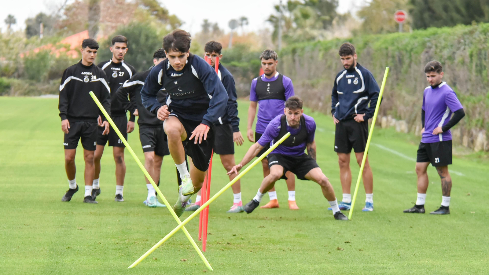 Fotos del entrenamiento de la Balona en Sotogrande antes del partido con el Manchego