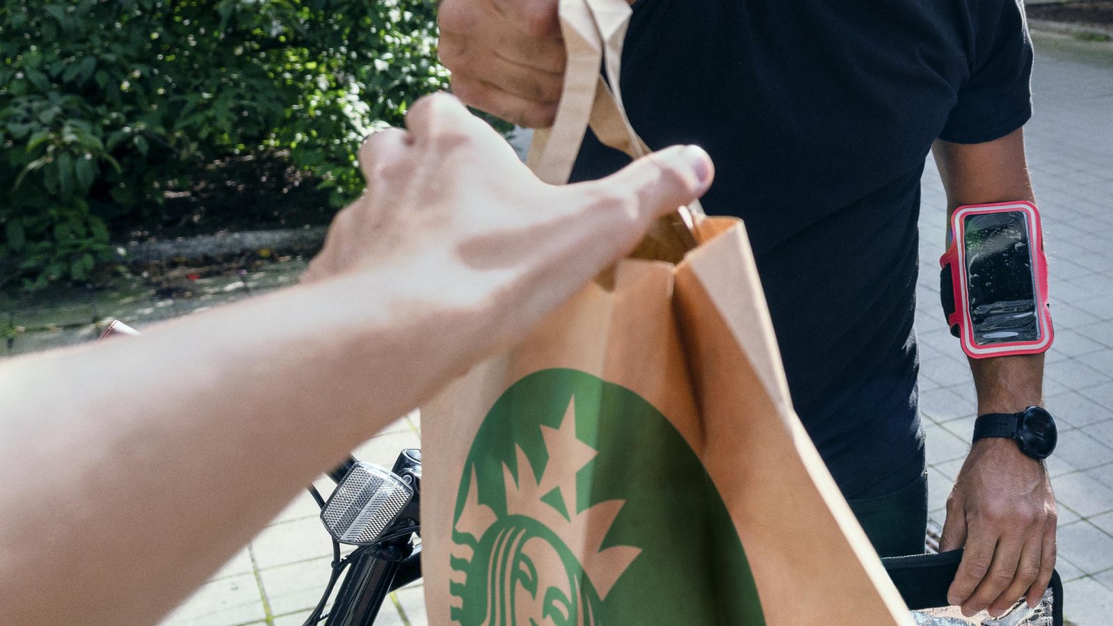 La app móvil repartirá el grano tostado por Sevilla.