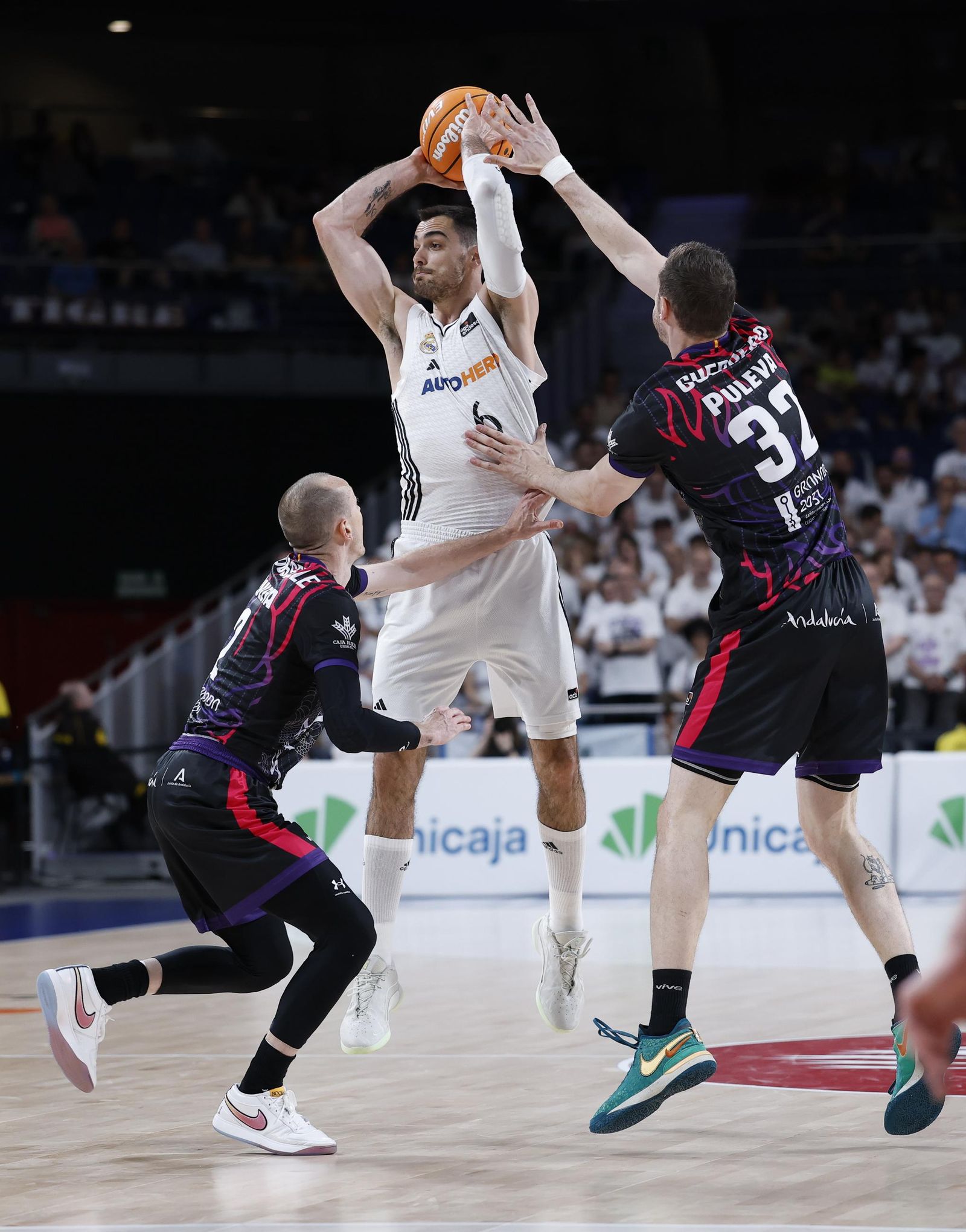 Las mejores imágenes del Real Madrid-Covirán Granada