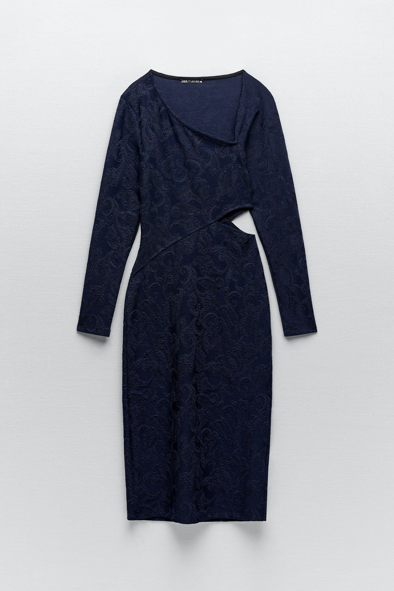 Vestido cut out de Zara.