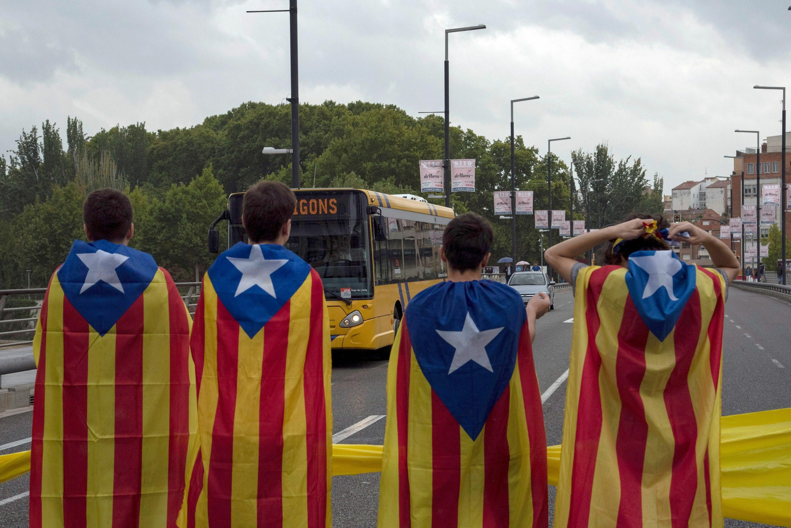 Los independentistas salen a las calles en Cataluña para protestar por la sentencia del 'procés'