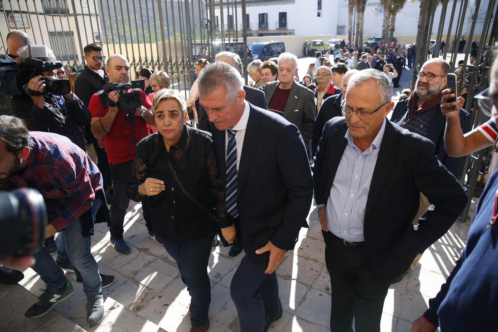 Entierro de Chiquito de la Calzada