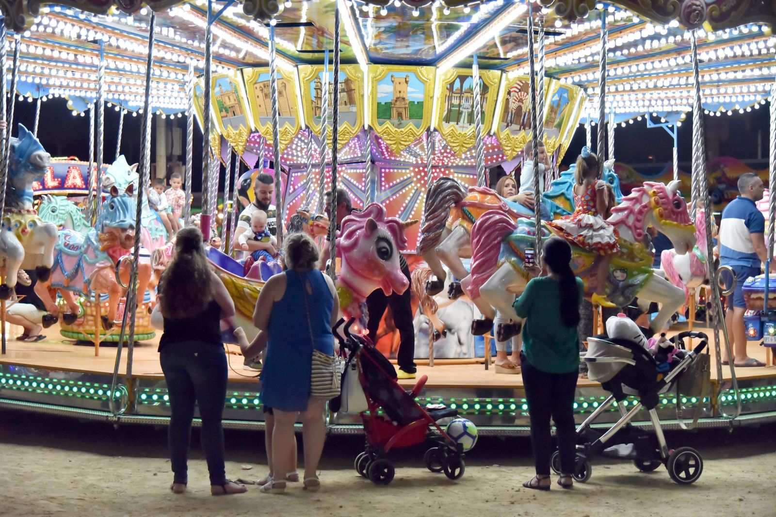 Las imágenes del Día de la Mujer en la Feria de La Línea