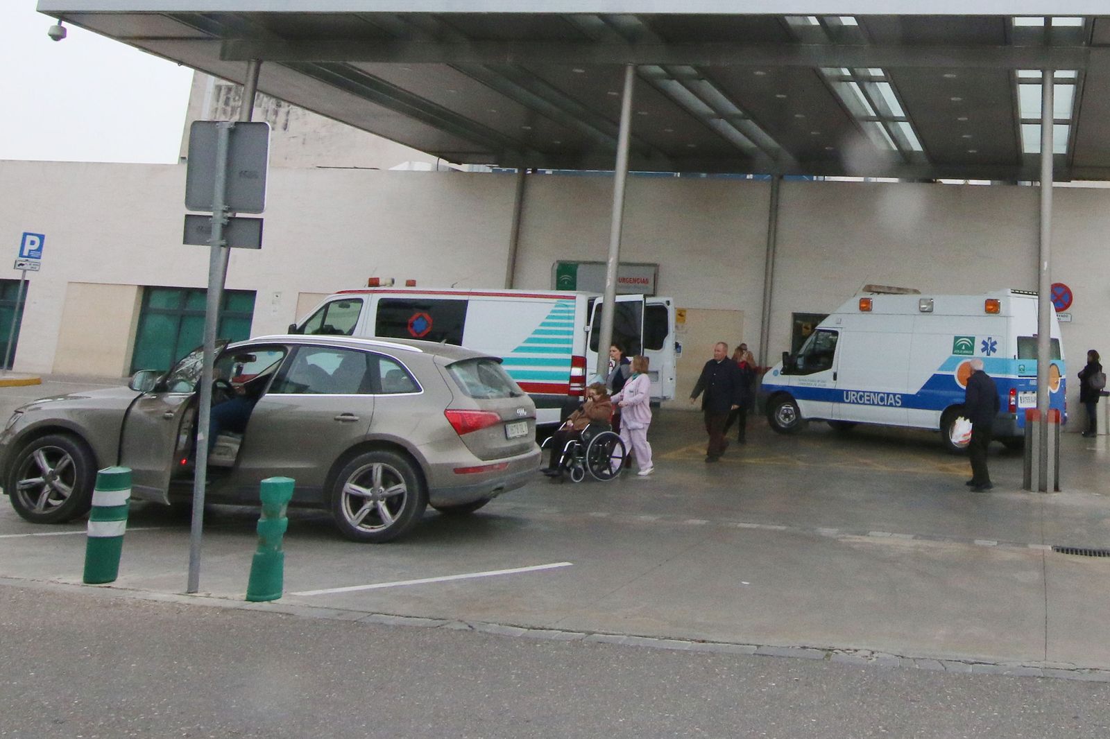 Acceso a Urgencias del Hospital Reina Sofía.