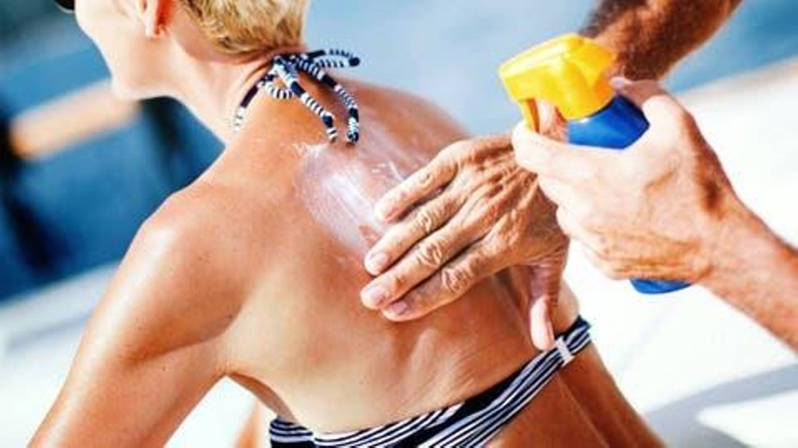 Protegerse de los rayos del sol es fundamental para evitar problemas de salud.