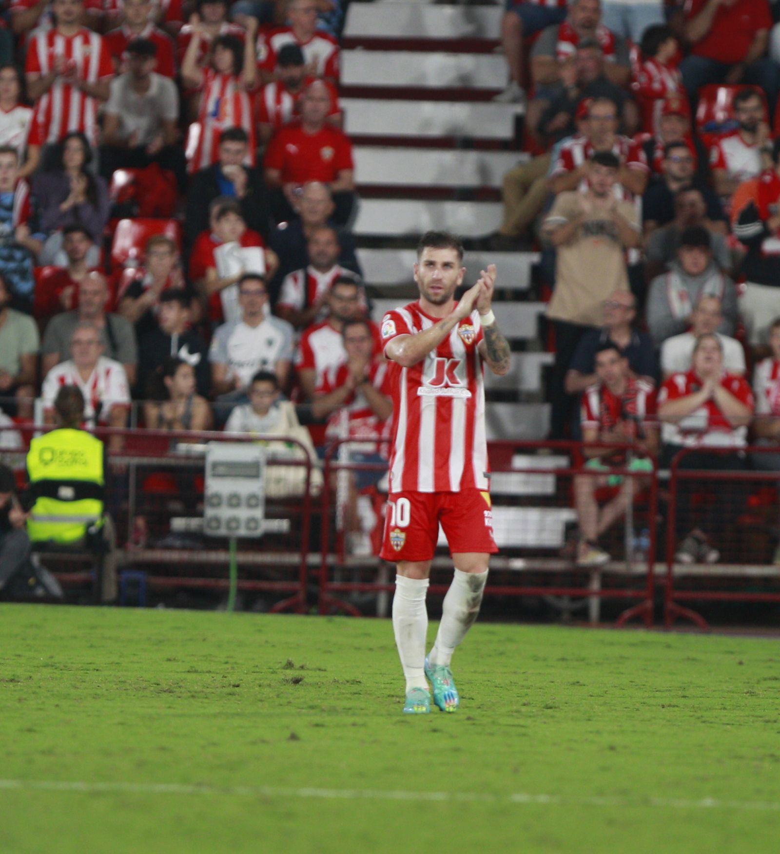 Imágenes del partido de fútbol U.D. Almería-Girona F.C.