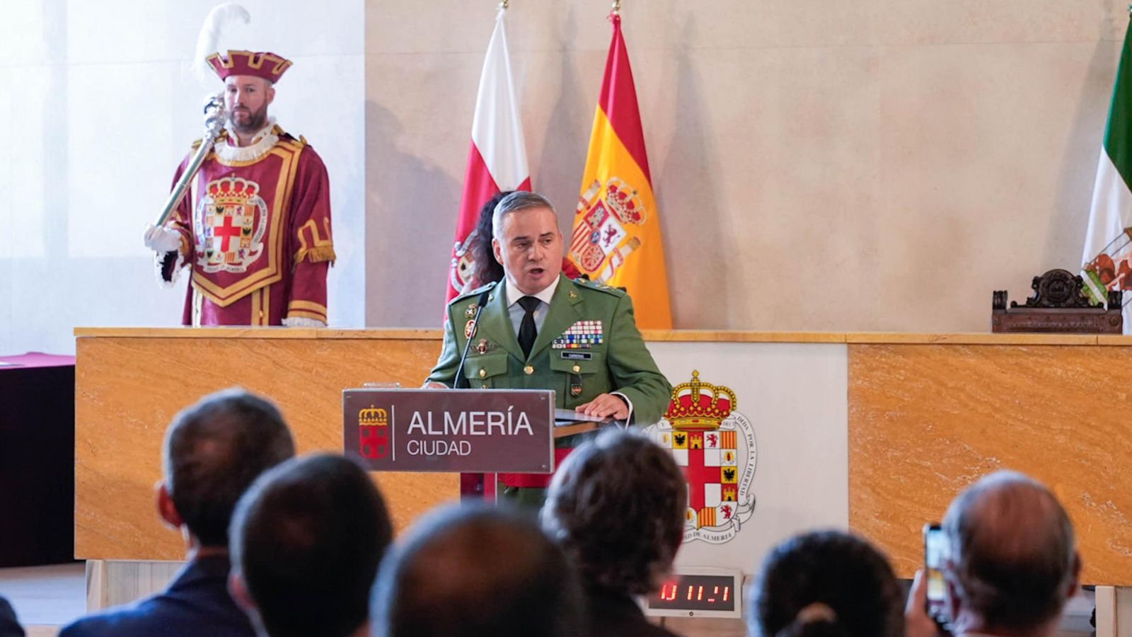 El general Carretas durante la lectura de su pregón de Los Coloraos.