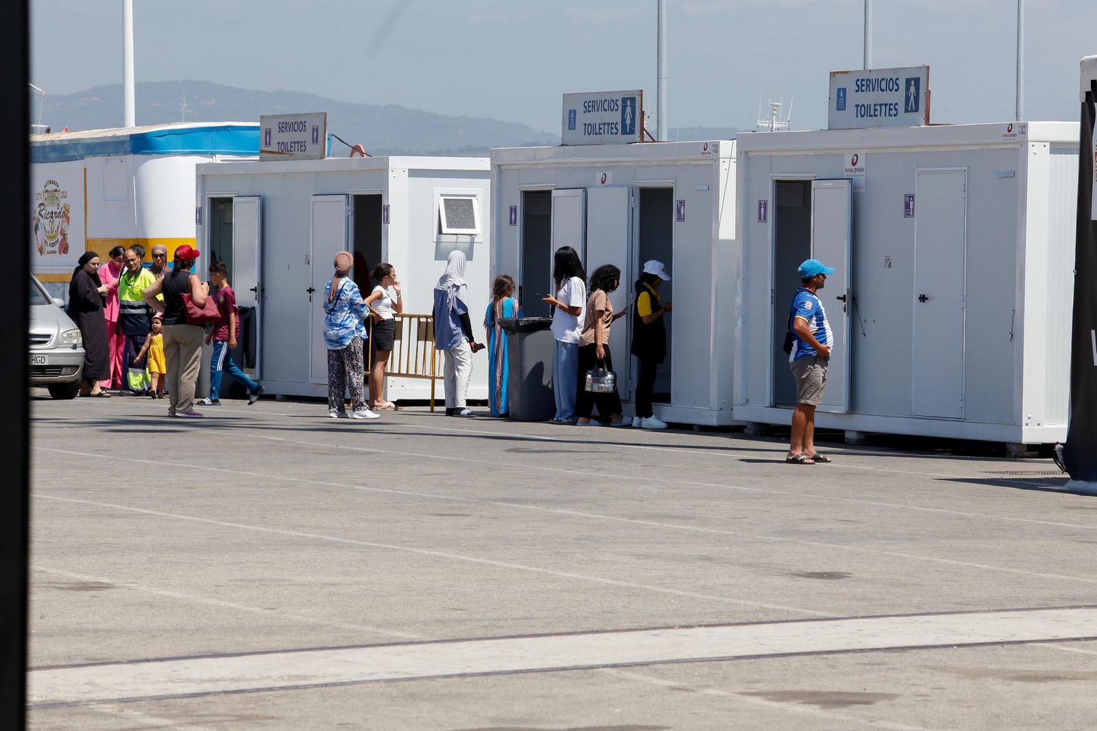 El intenso sábado en la Operación Paso del Estrecho en Algeciras, en imágenes